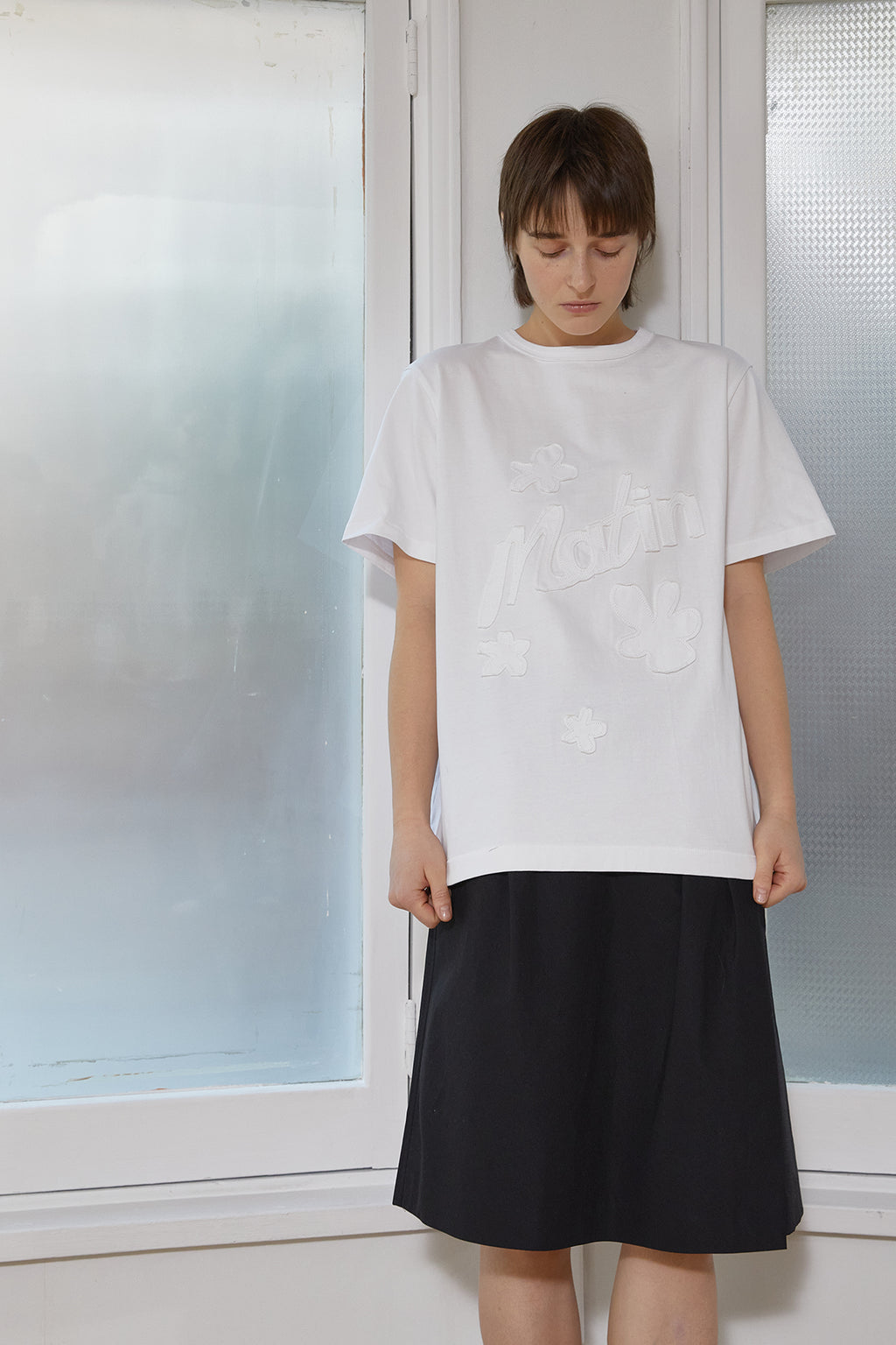 Matin Kim - Flower Applique Logo Top (White) product image 13 | TRAB K-Fashion Australia