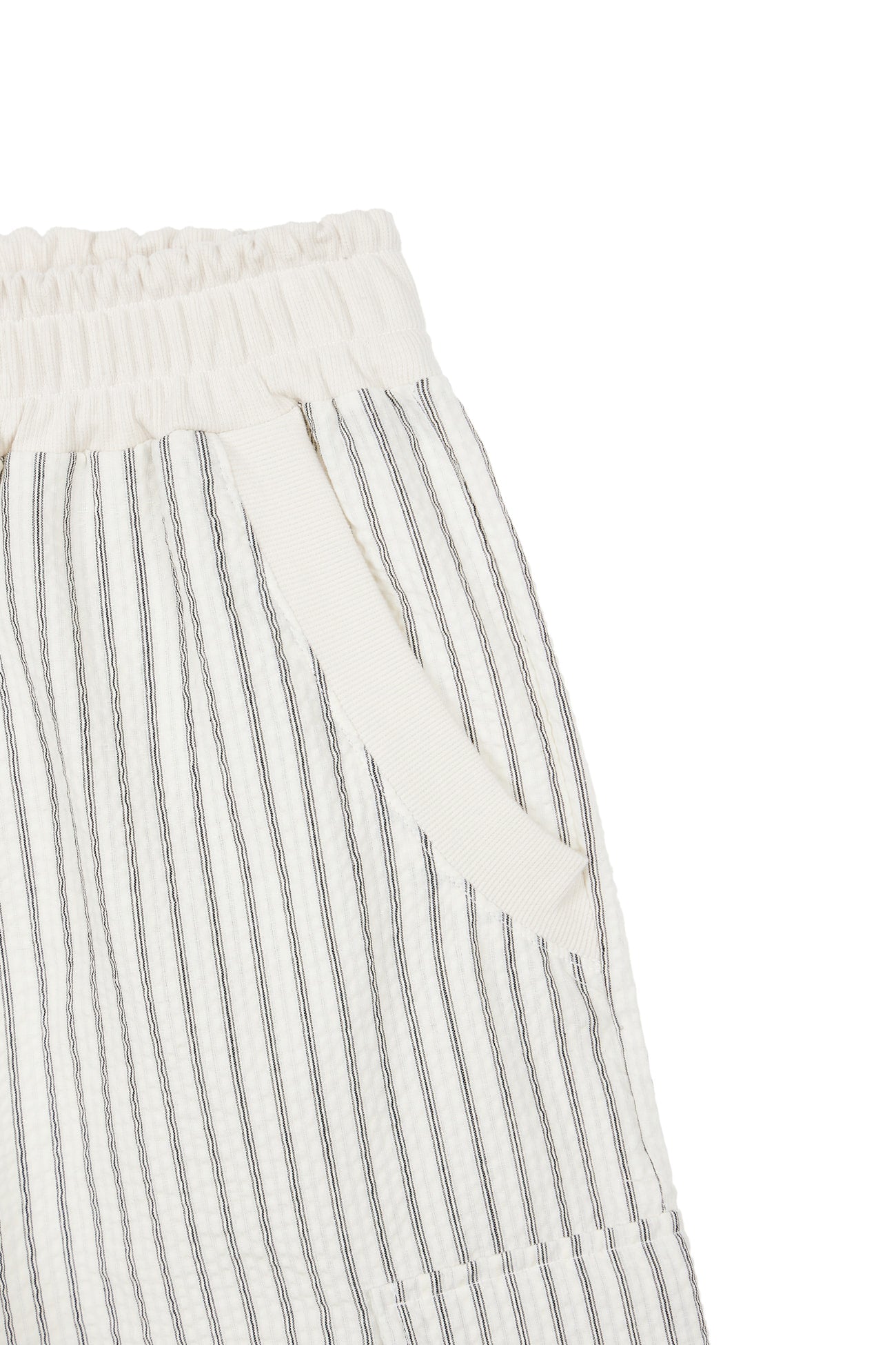 Deinet - Deinet Stripe Bermuda Sweat Pants (Ivory) product image 4 | TRAB K-Fashion Australia
