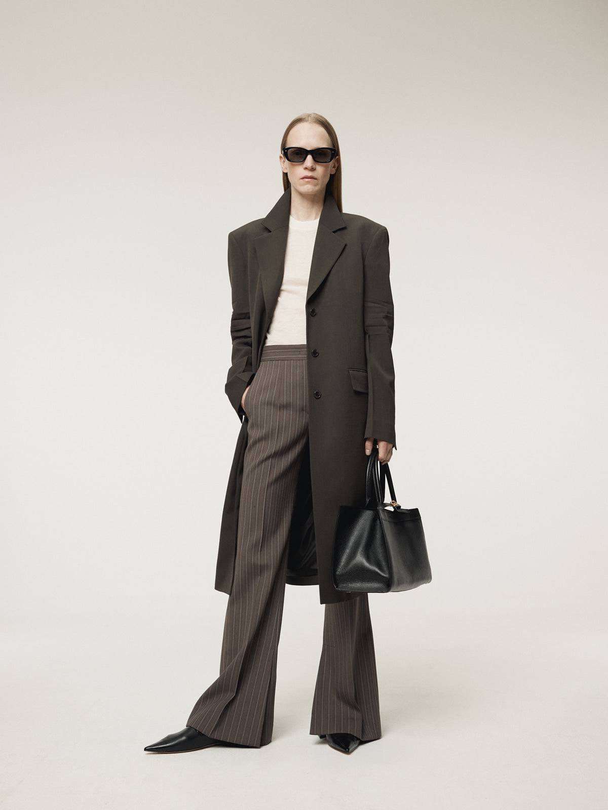 Recto - Sleeve Crease Wool Coat (Charcoal Grey) product image 5 | TRAB K-Fashion Australia