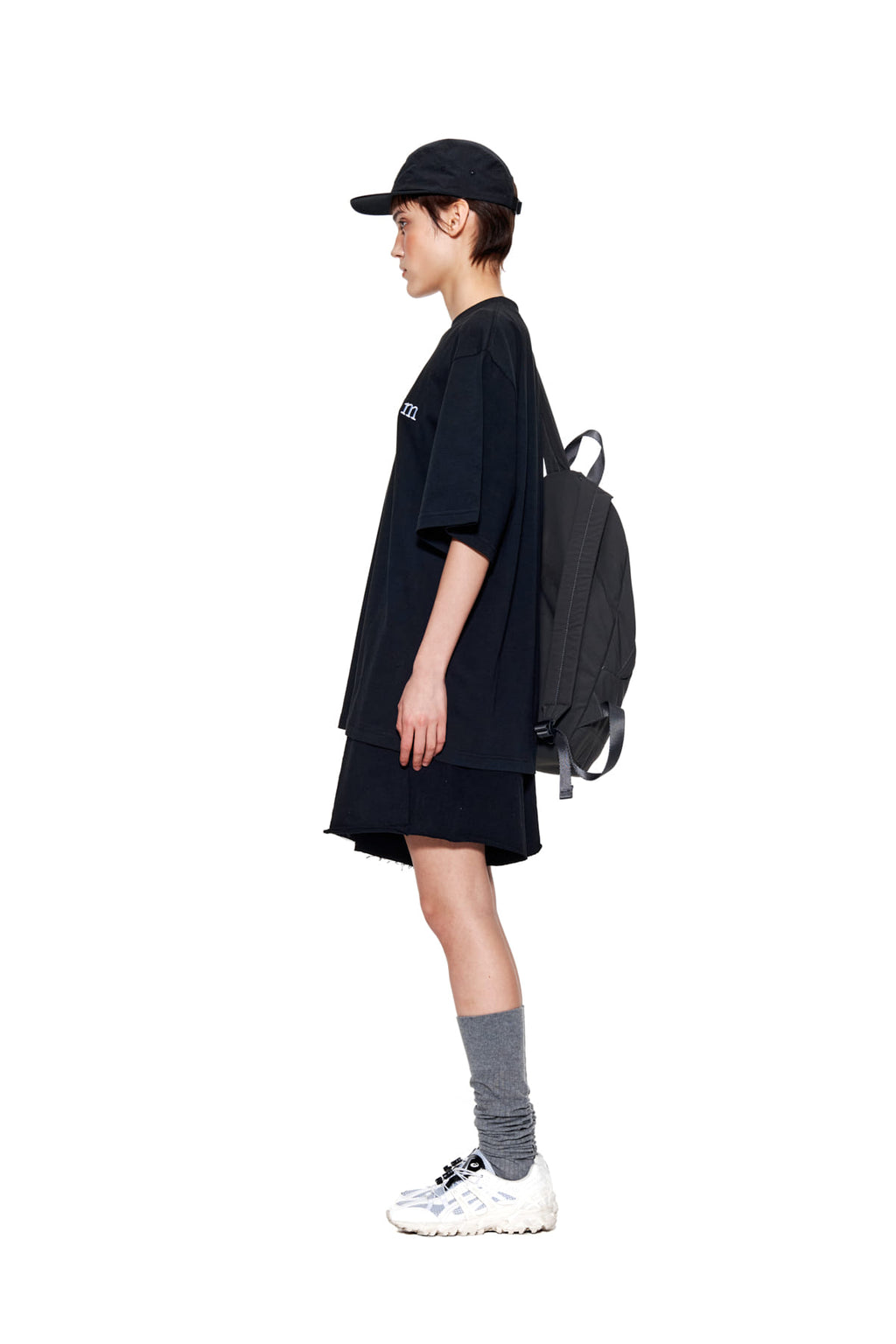 Matin Kim - Matin Embroidery Logo Top (Black) product image 6 | TRAB K-Fashion Australia