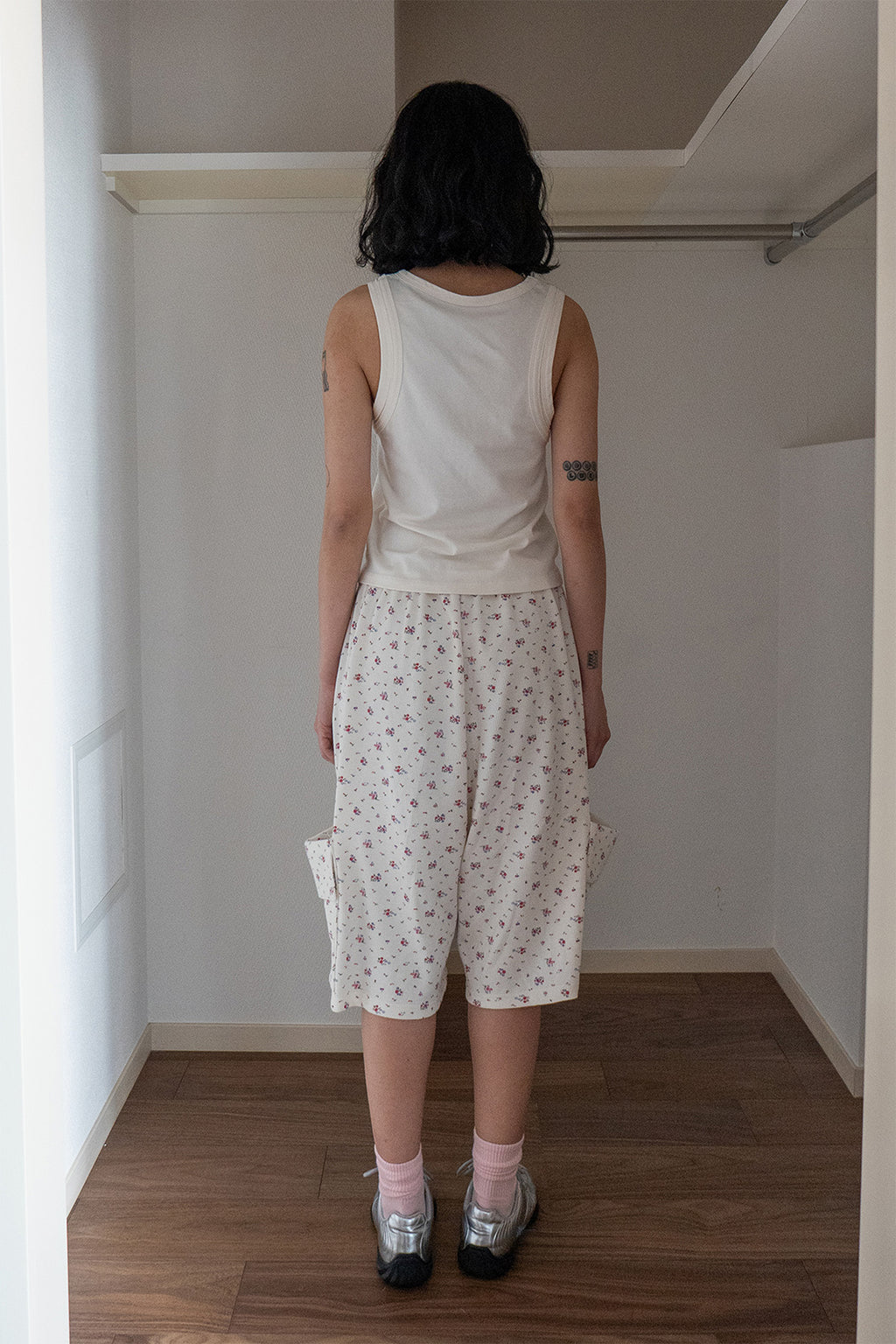 Deinet - Layered Sleeveless (Ivory) product image 3 | TRAB K-Fashion Australia