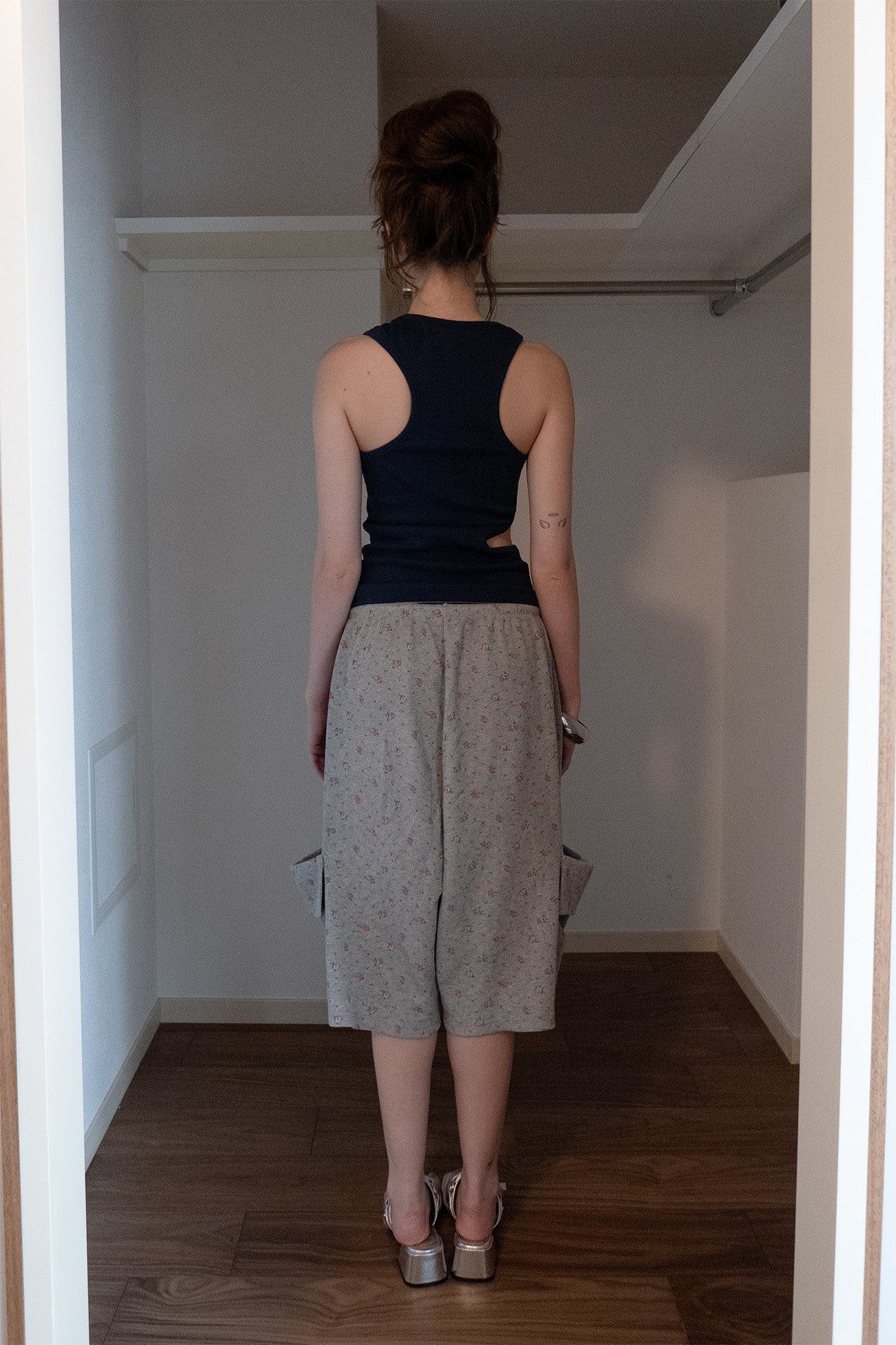 Deinet - Arc Snap Tank Top (Navy) product image 3 | TRAB K-Fashion Australia