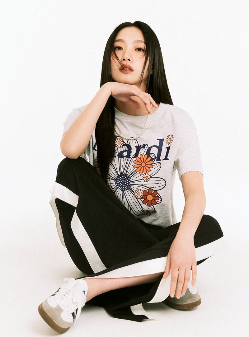 Mardi Mercredi - Tshirt Flowermardi Blossom (Heather Navy) product image 1 | TRAB K-Fashion Australia