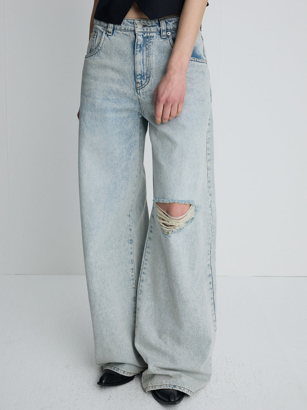 Tonywack - Distressed Wide-Leg Denim Jeans (Washed Light Blue) product image 7 | TRAB K-Fashion Australia