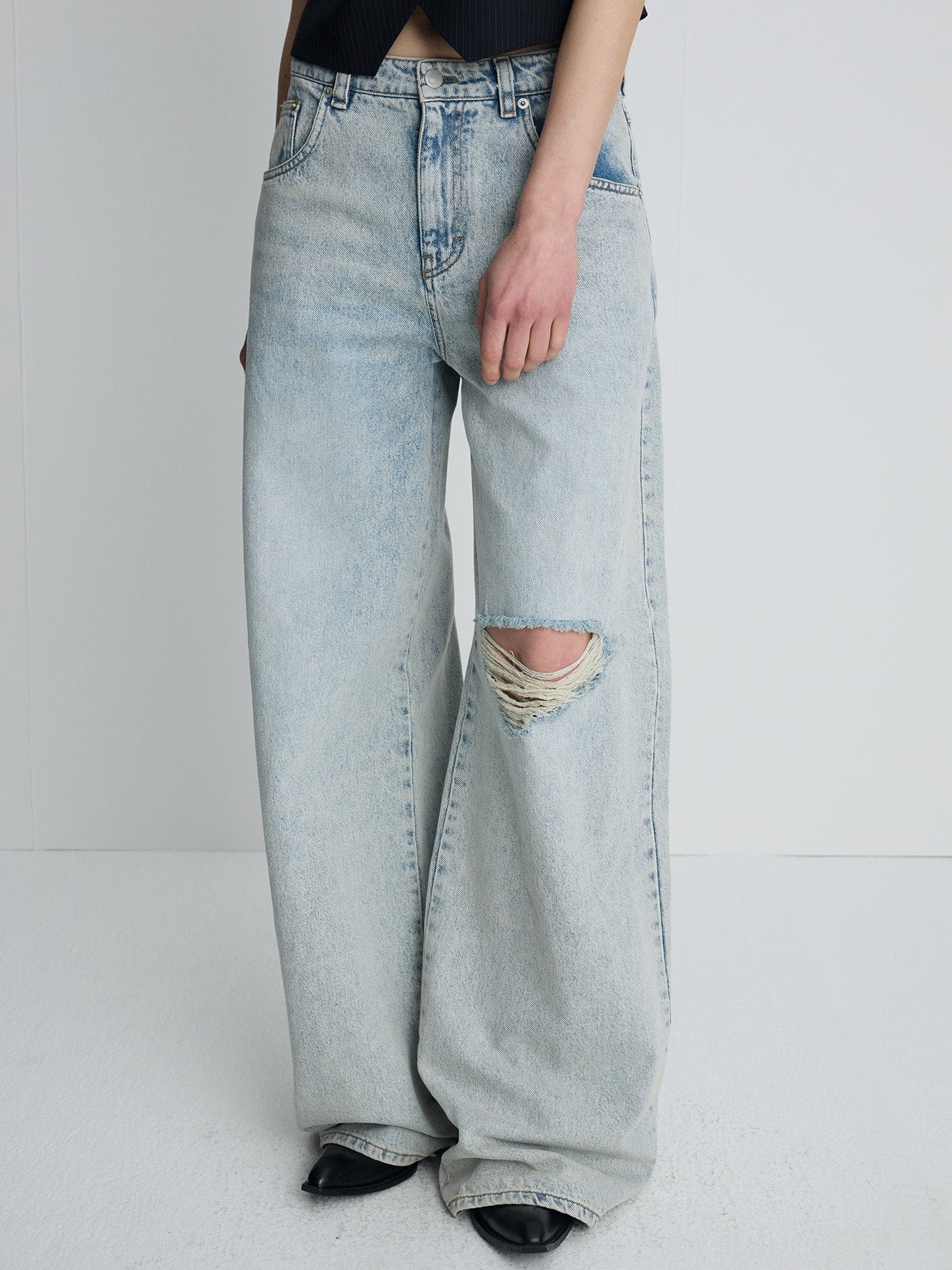 Tonywack - Distressed Wide-Leg Denim Jeans (Washed Light Blue) product image 7 | TRAB K-Fashion Australia