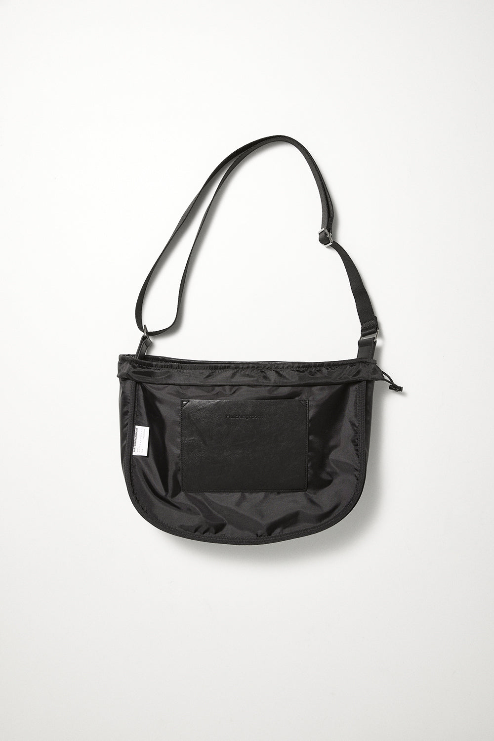 Hatchingroom - Wavy Bag Middle Faux Leather (Black) product image 4 | TRAB K-Fashion Australia