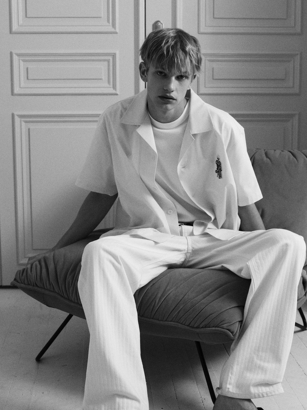 STU - Embroidery Patch Shirt (White) product image 11 | TRAB K-Fashion Australia