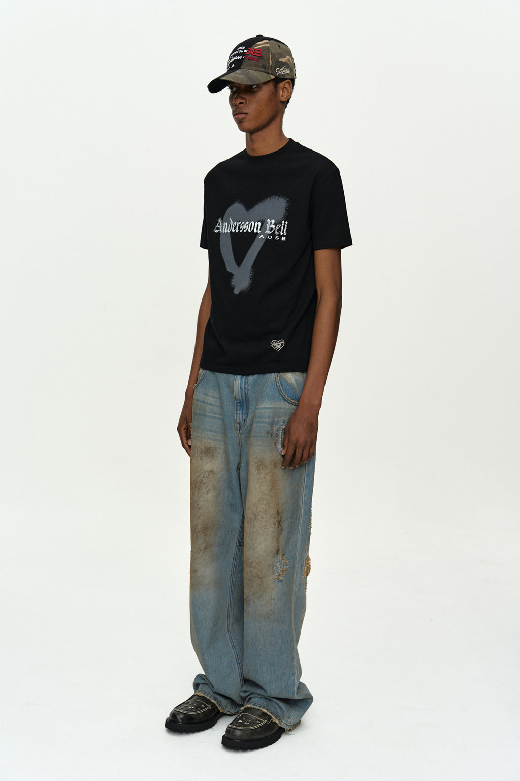 Andersson Bell - (essential) Unisex Heart T-Shirt (Black) product image 3 | TRAB K-Fashion Australia