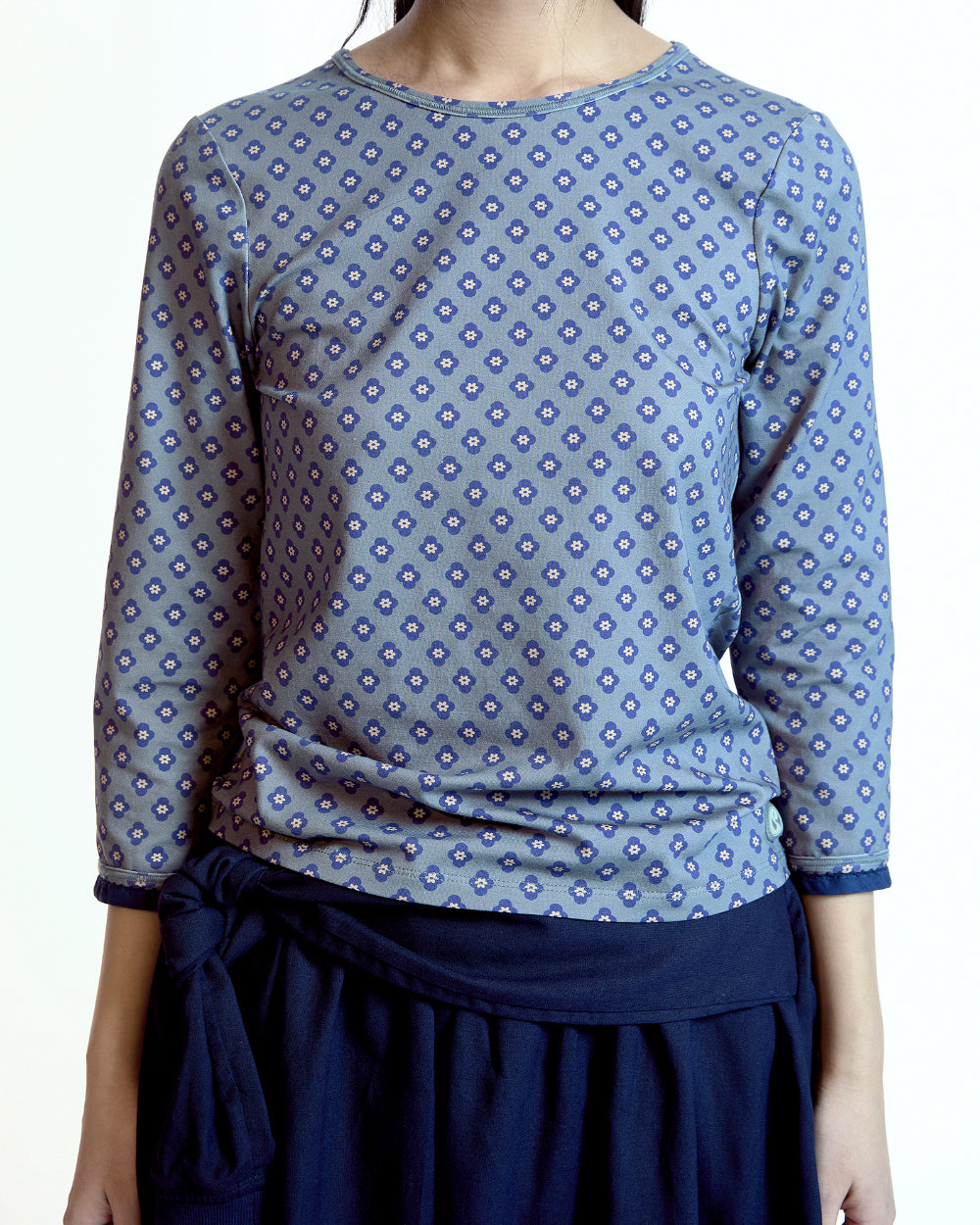 Coyseio - Flower Capri Sleeve (Grey) product image 10 | TRAB K-Fashion Australia