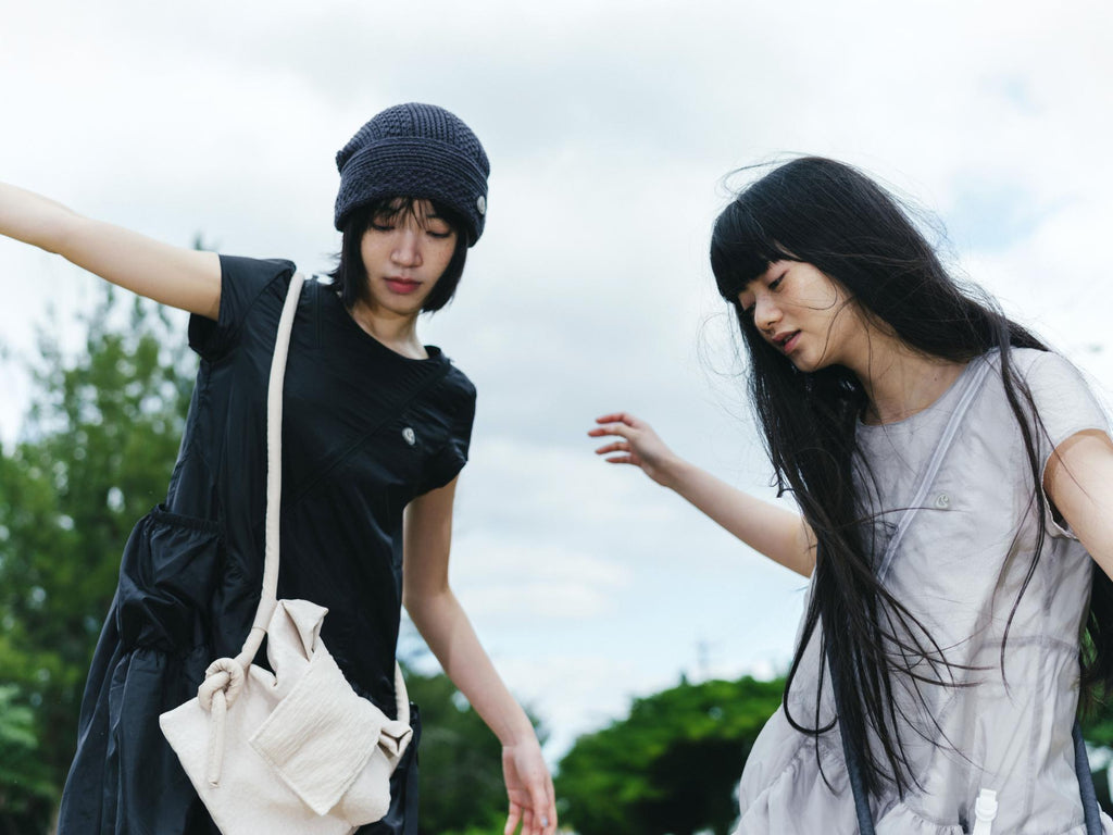 Coyseio - Puff Shirring One Piece (Black) product image 4 | TRAB K-Fashion Australia