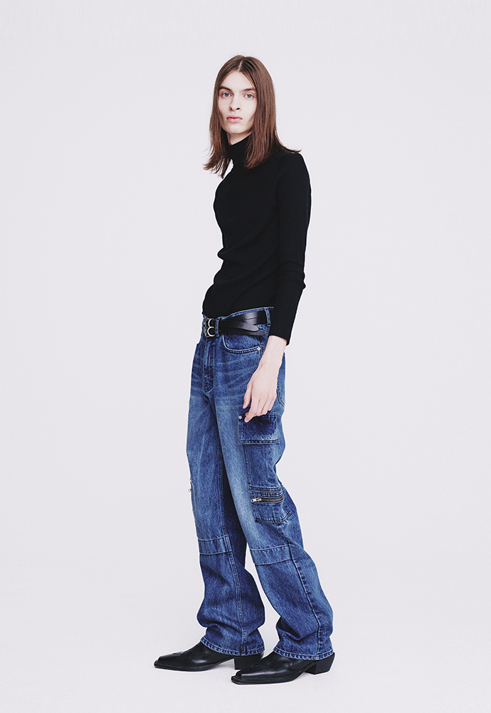 Tonywack - Relaxed Cut Denim Cargo Jeans (Faded Mid Blue) product image 4 | TRAB K-Fashion Australia