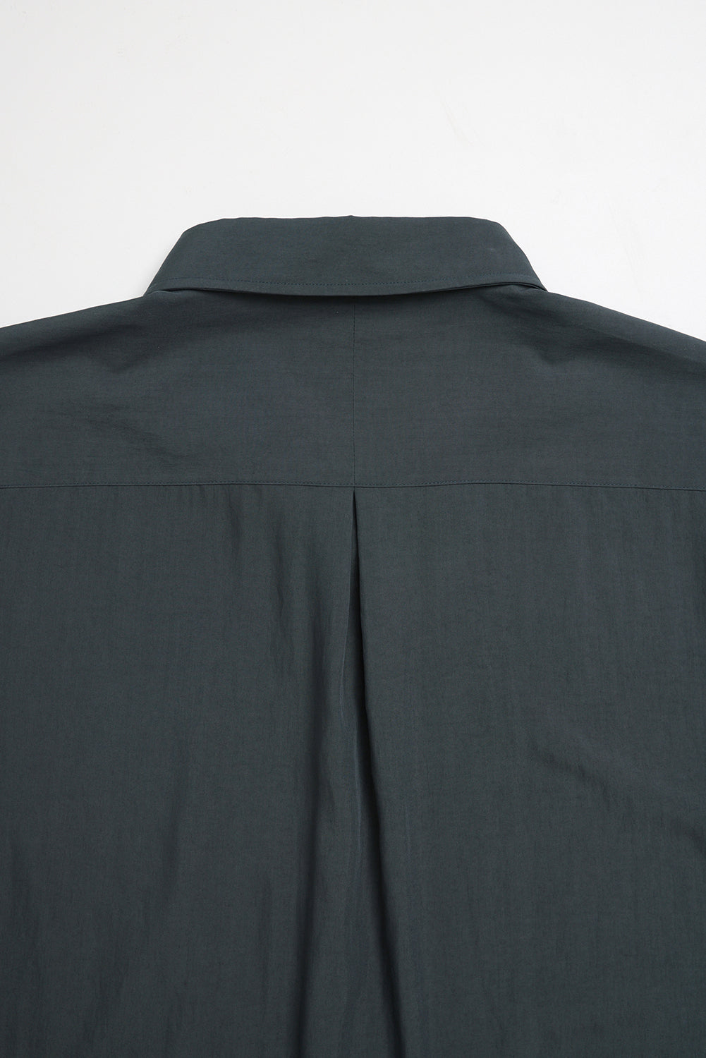 Hatchingroom - Crop Shirt 1/2 Green (Charcoal) product image 4 | TRAB K-Fashion Australia