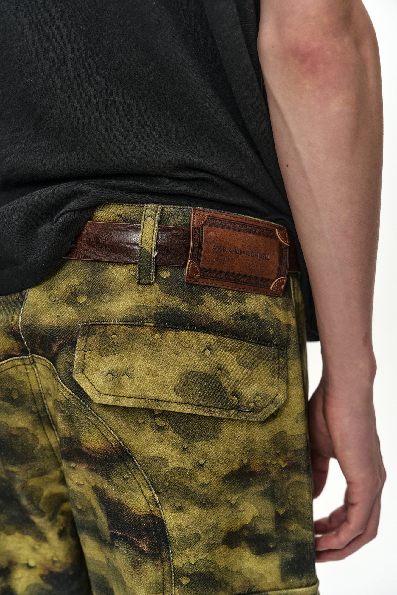 Andersson Bell - Unisex Burnout Camouflage-Printed Cargo Jeans (Green) product image 7 | TRAB K-Fashion Australia