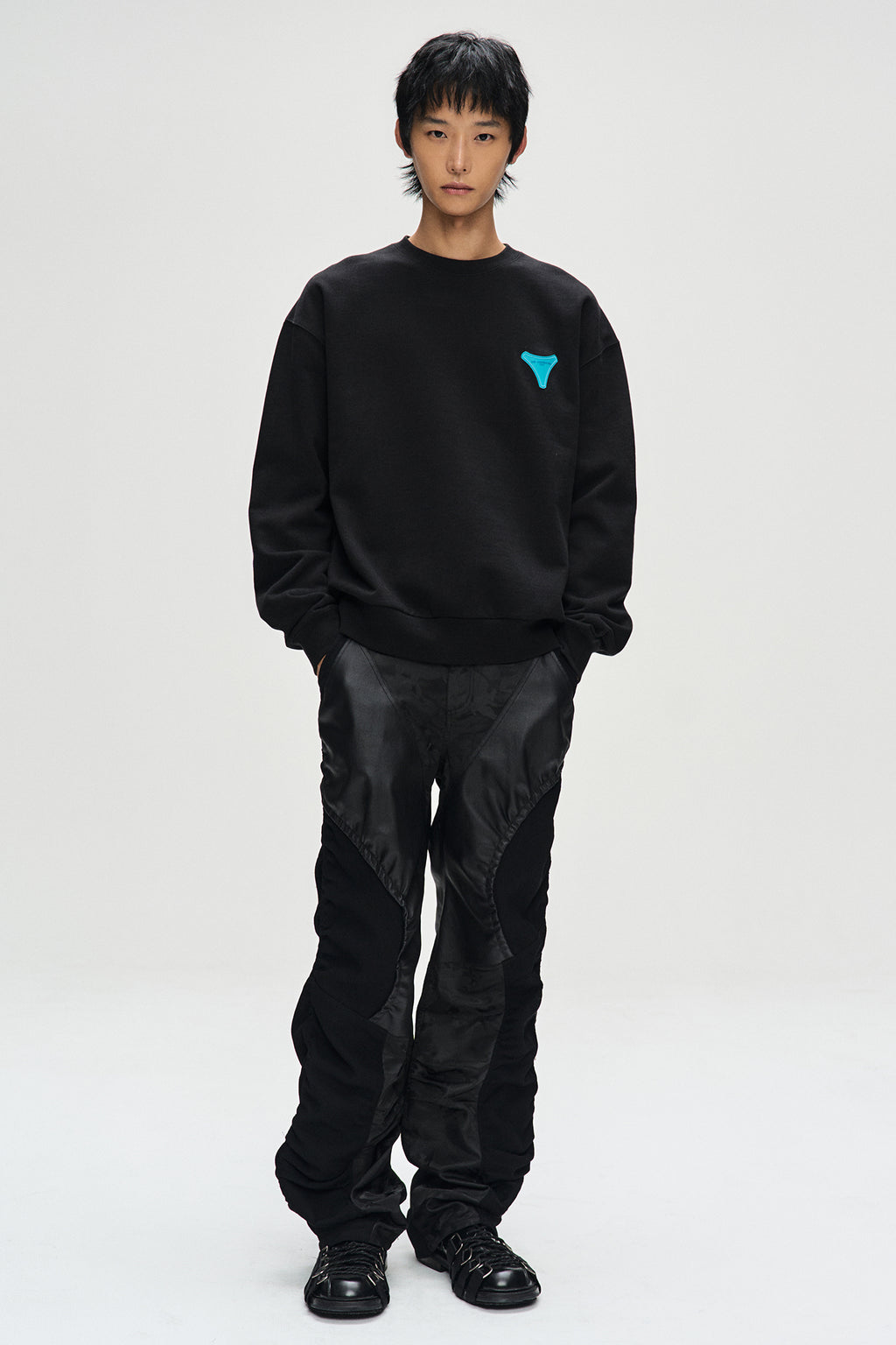 Andersson Bell - Unisex Stool Patch Logo Sweatshirts (Charcoal) product image 6 | TRAB K-Fashion Australia