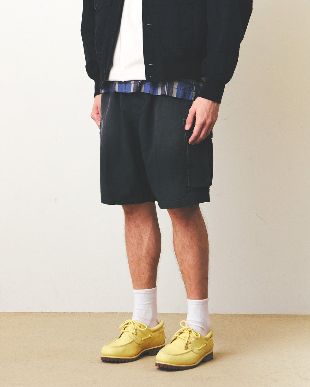 Eastlogue - Parachute Easy Shorts (Vintage Black Linen) product image 3 | TRAB K-Fashion Australia
