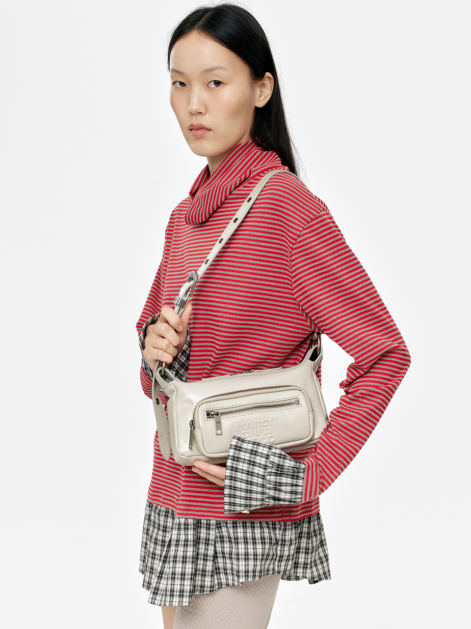 Marge Sherwood - Outpocket Hobo Mini (Light Grey Glossy Plain) product image 2 | TRAB K-Fashion Australia