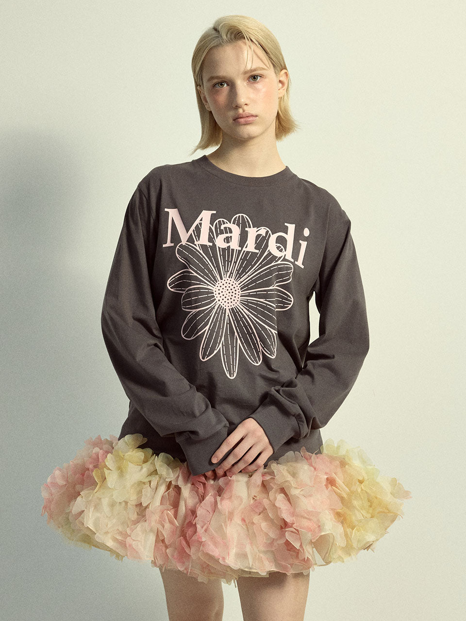 Mardi Mercredi - Tshirt Long Sleeve Flowermardi (Charcoal Palepink) product image 1 | TRAB K-Fashion Australia
