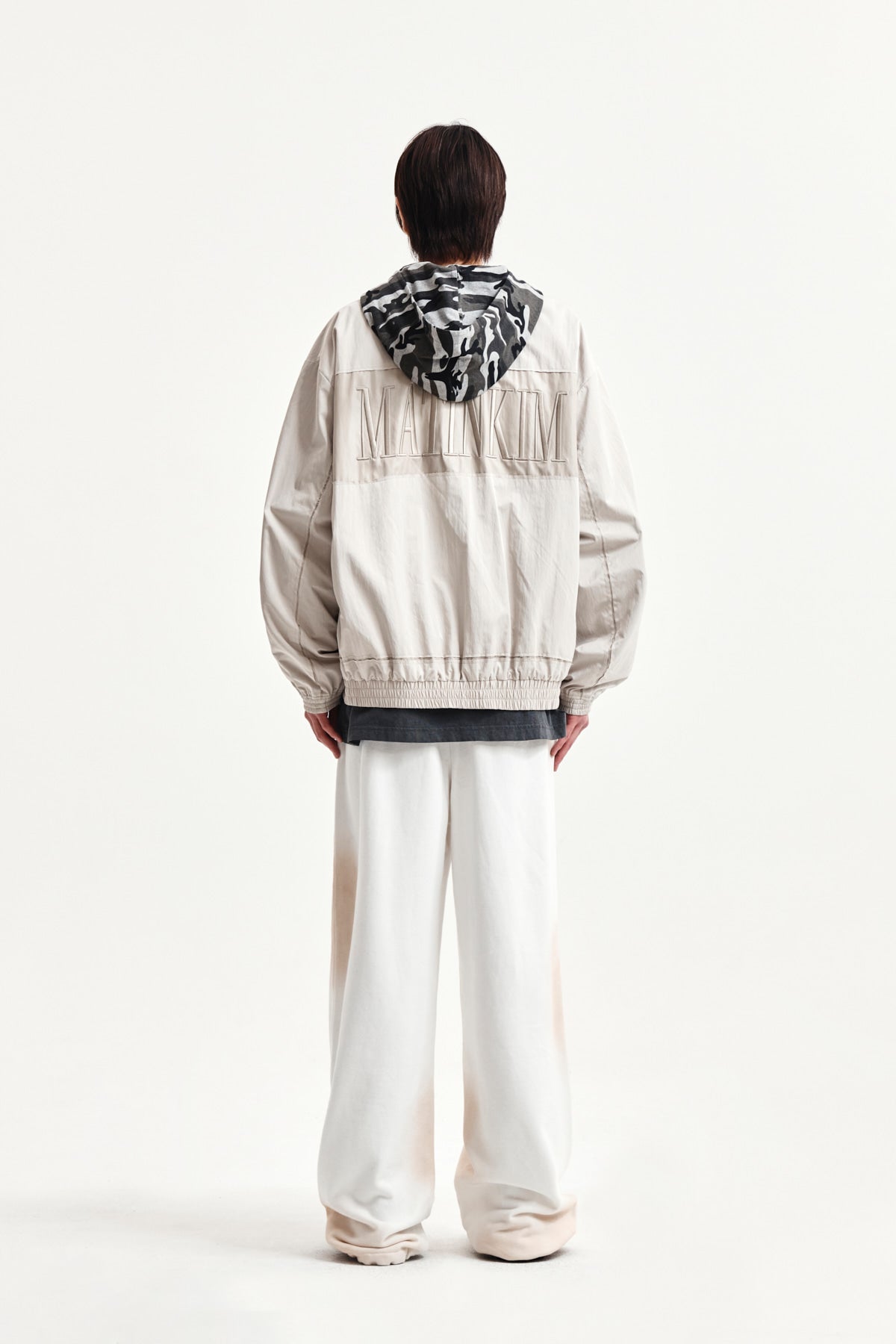 Matin Kim - Vintage Washed Logo Sweatpants (Ivory) product image 12 | TRAB K-Fashion Australia