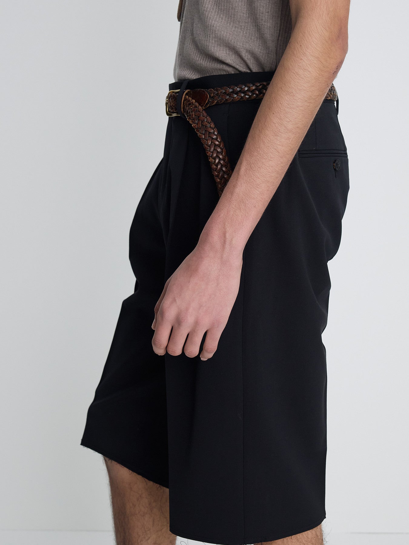 Tonywack - Raw-Cut Wool Pleated Tailored Shorts (Dark Navy) product image 8 | TRAB K-Fashion Australia