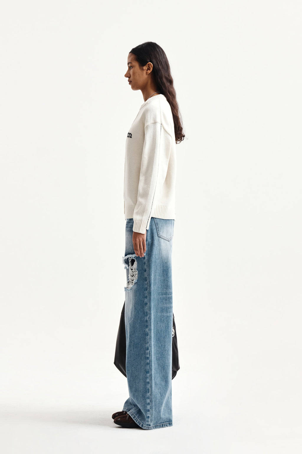Matin Kim - Asymmetric Logo Knit Pullover (Ivory) product image 6 | TRAB K-Fashion Australia