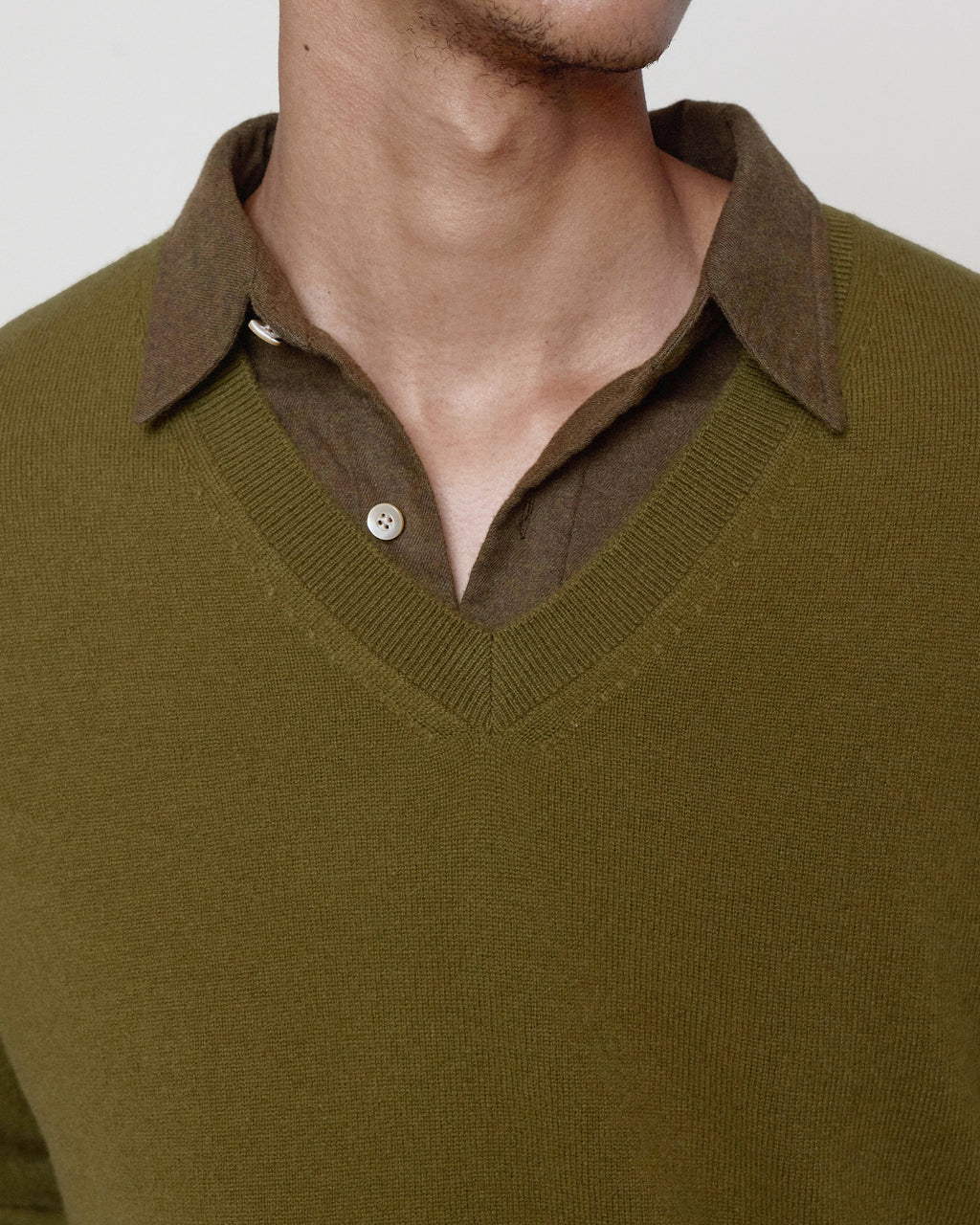 Brownyard - Extra Super Fine V Neck Knit (Olive) product image 4 | TRAB K-Fashion Australia