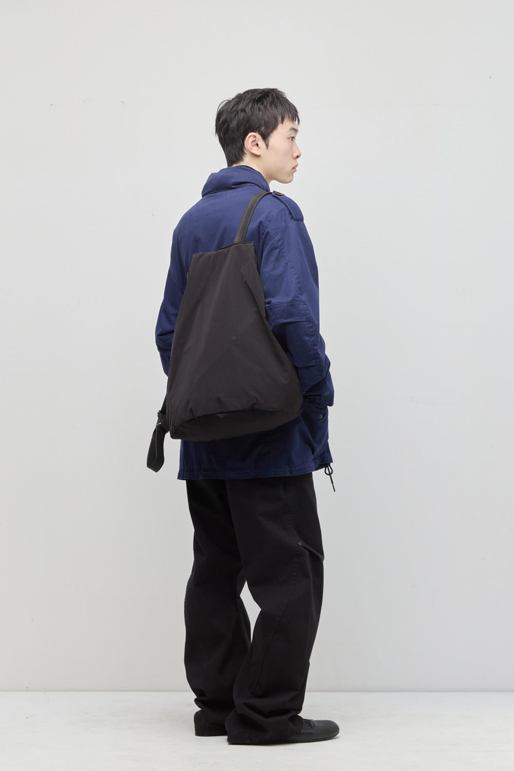 Hatchingroom - Flat Backpack (Black) product image 7 | TRAB K-Fashion Australia