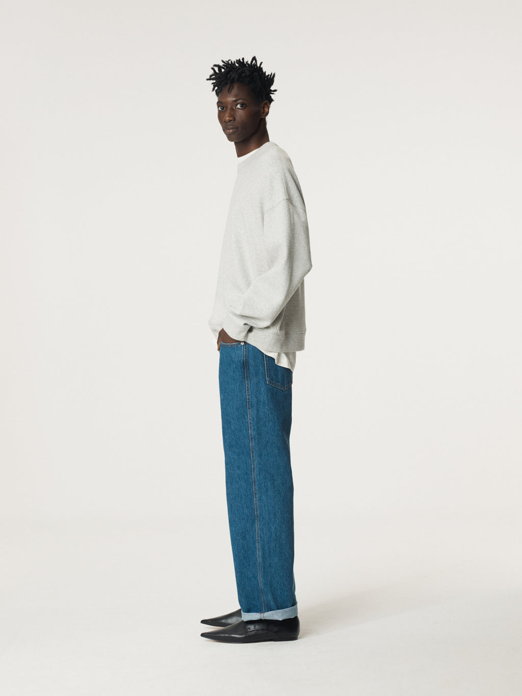 Recto - Back Logo Sweatshirt (White Grey) product image 2 | TRAB K-Fashion Australia