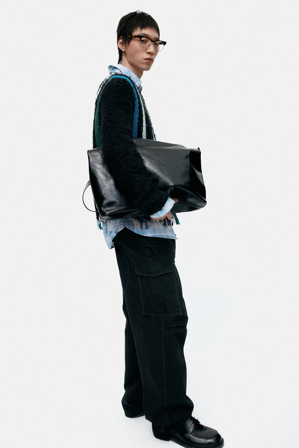 Andersson Bell - Unisex V-Neck Reverse Stripe Sweater (Black) product image 3 | TRAB K-Fashion Australia