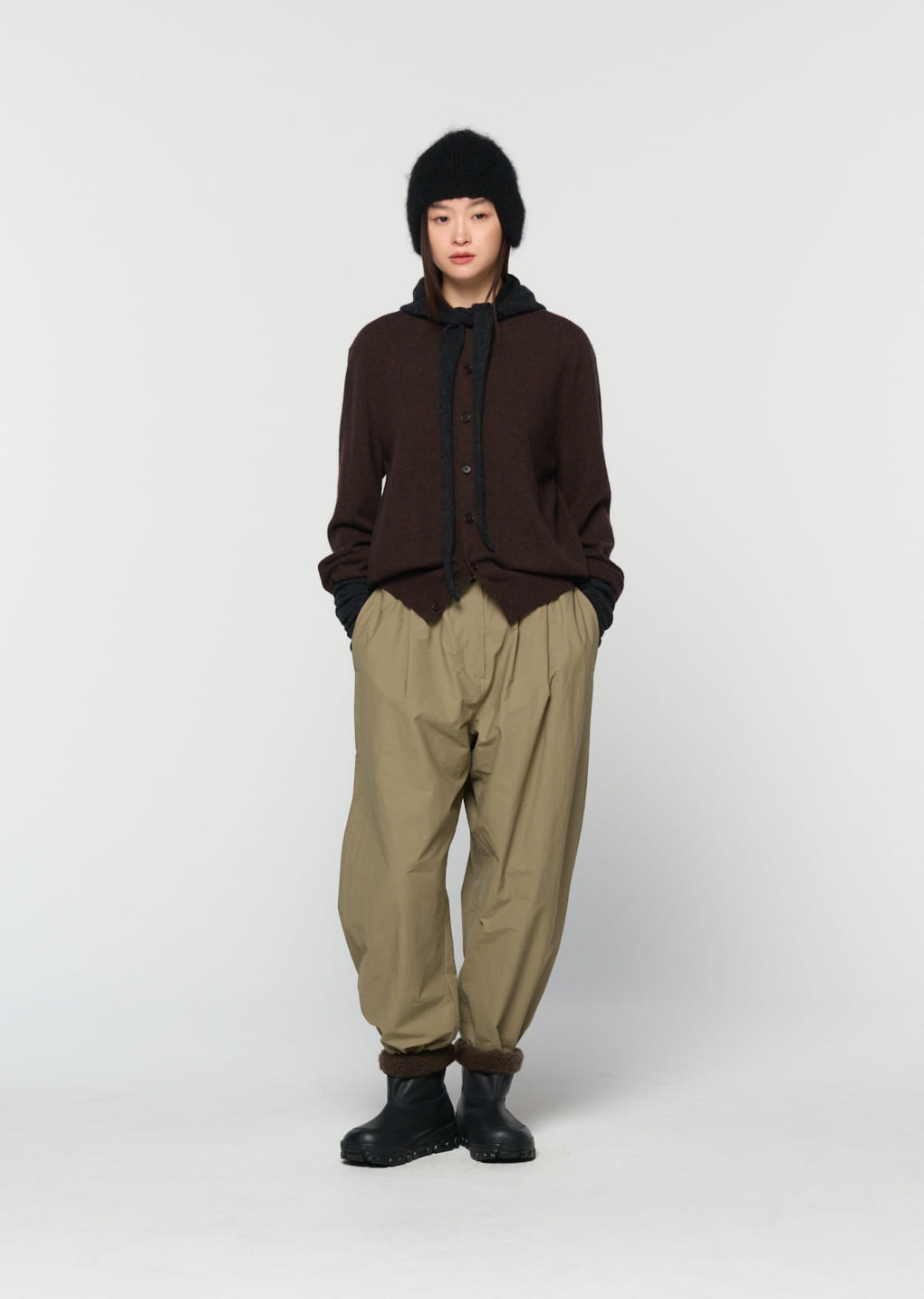 Amomento - drawstring curved pants (Khaki) product image 6 | TRAB K-Fashion Australia
