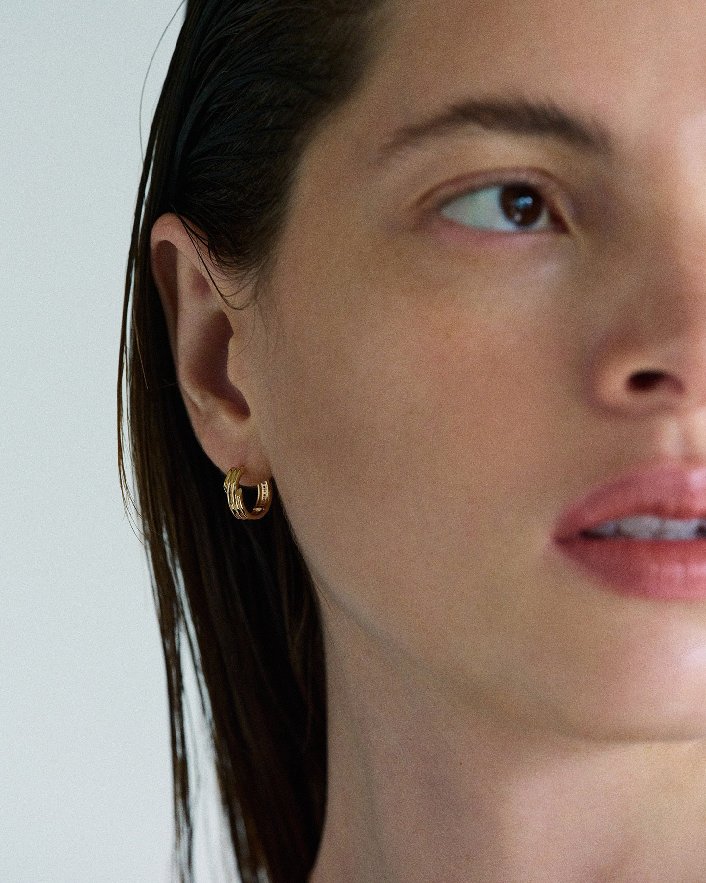 Numbering - Coil Signature Earrings / 3 turns #2103 product image 2 | TRAB K-Fashion Australia
