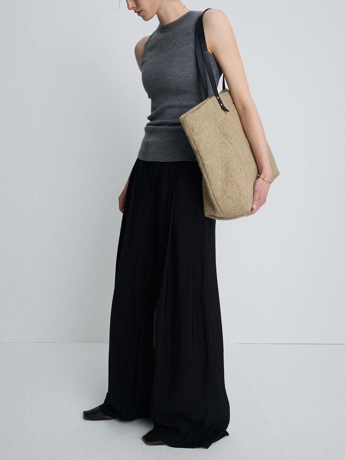 Tonywack - Wool Cashmere Ribbed Tank Top (Dark Grey) product image 8 | TRAB K-Fashion Australia