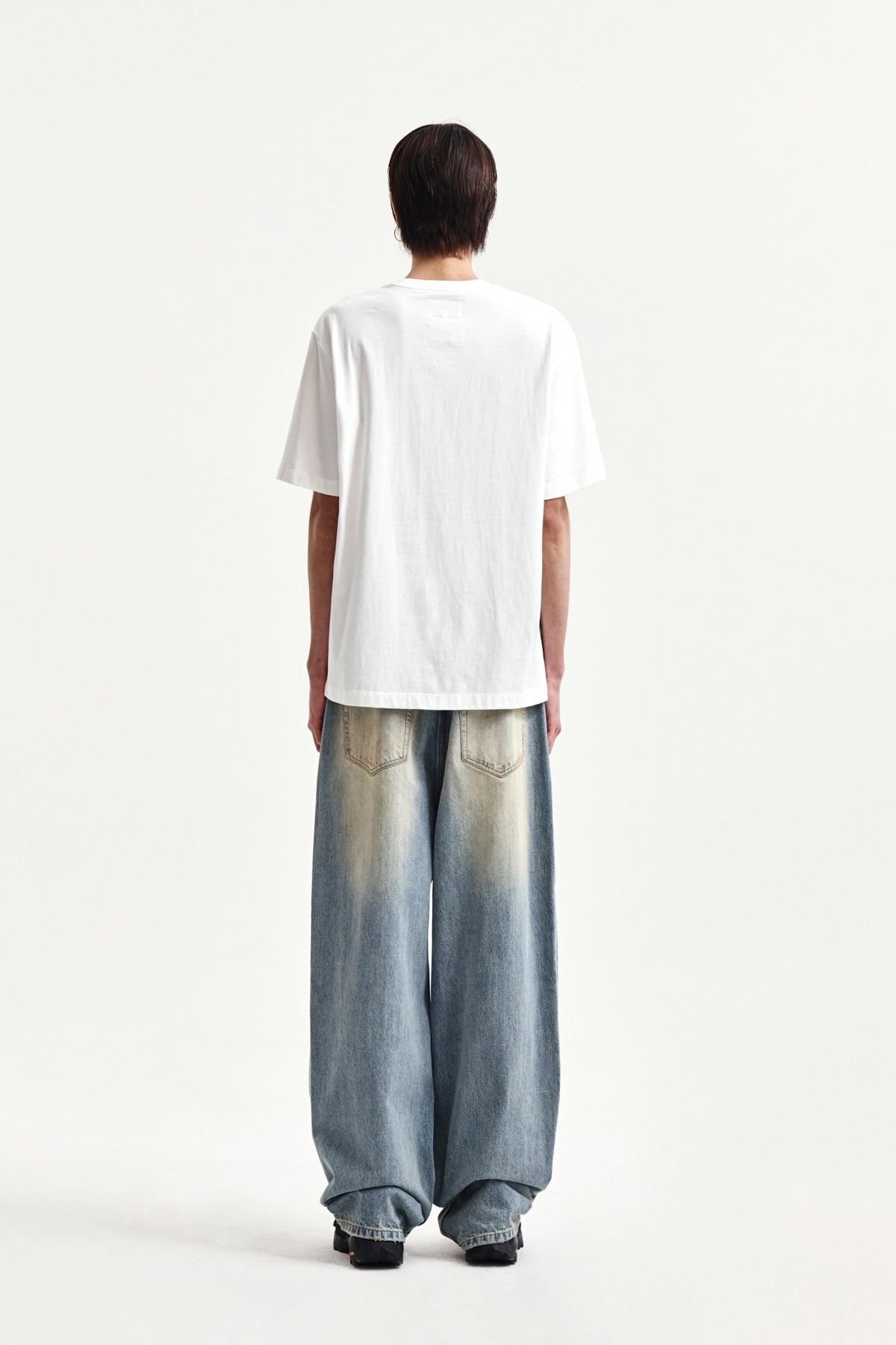 Matin Kim - Label Point Lettering Top (White) product image 7 | TRAB K-Fashion Australia