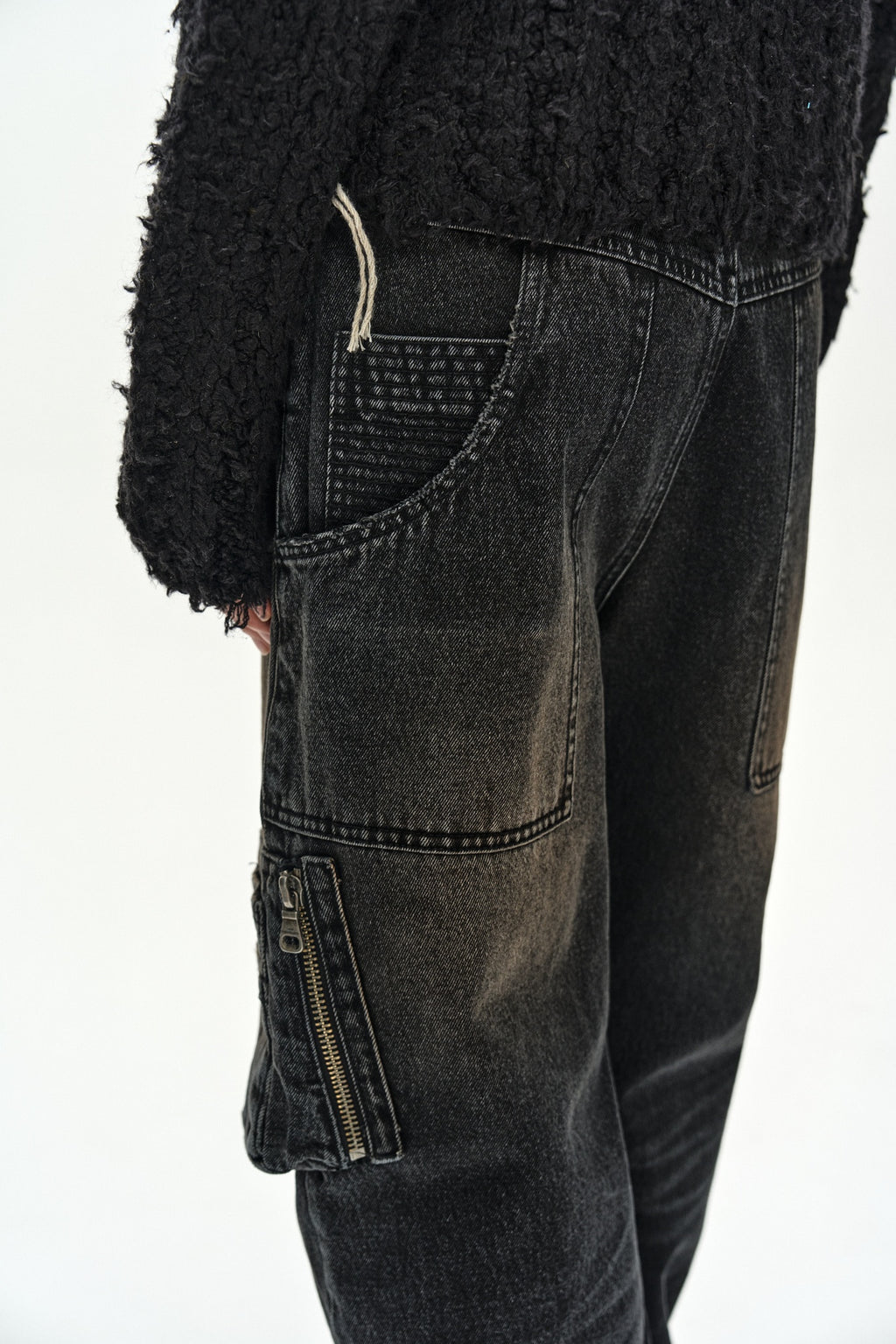 Andersson Bell - Ma-1 Curved Jeans (Black) product image 7 | TRAB K-Fashion Australia