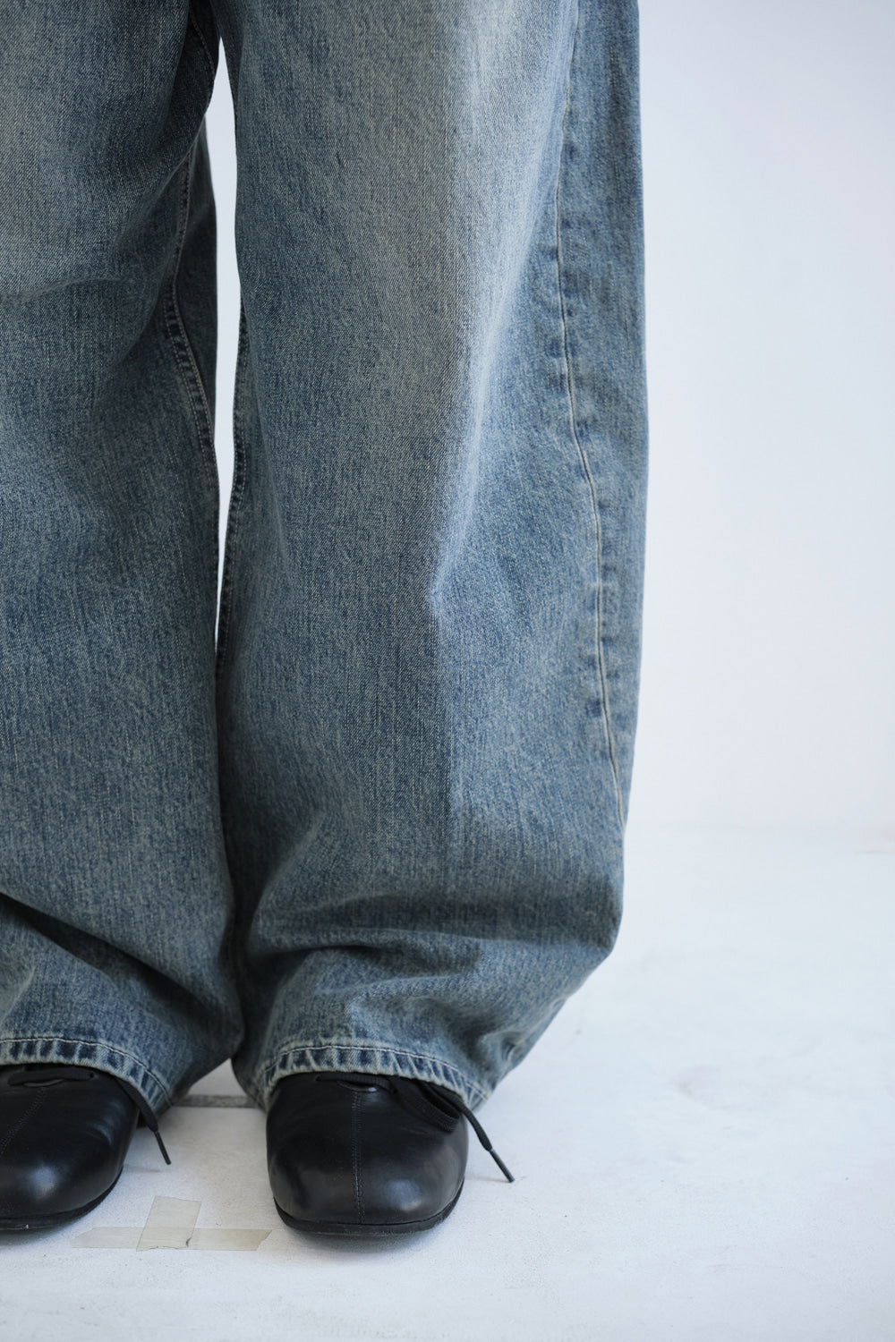 Hatchingroom - Wide Curve Jeans (Vintage Blue) product image 11 | TRAB K-Fashion Australia
