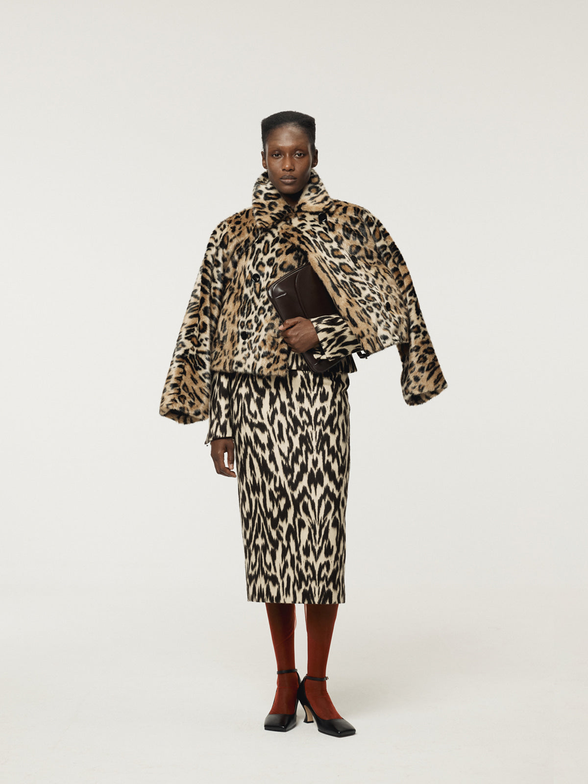 Recto - Leopard Faux Fur Short Coat (Beige) product image 2 | TRAB K-Fashion Australia