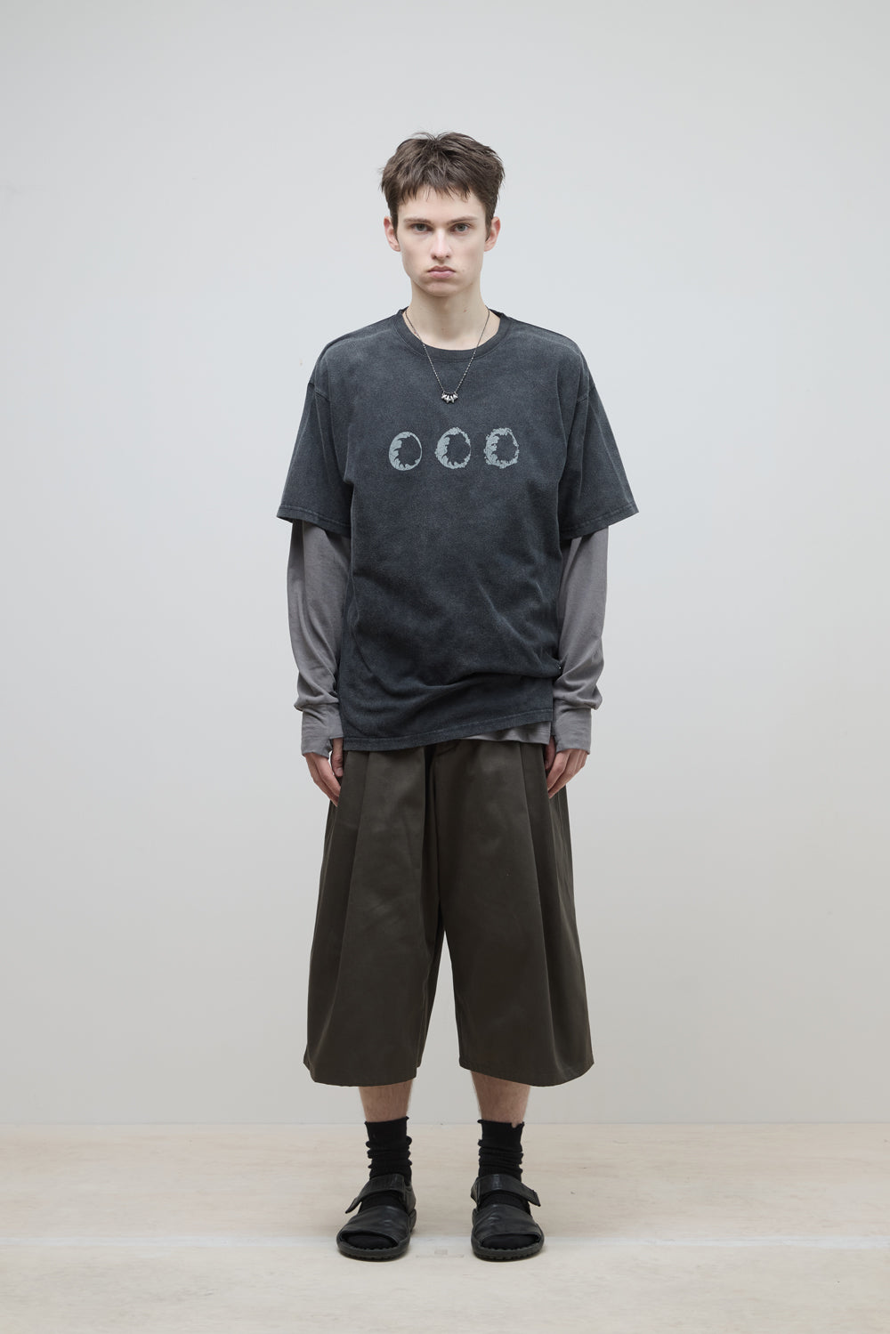 Hatchingroom - Floral Egg Tee (1/2 Black) product image 8 | TRAB K-Fashion Australia