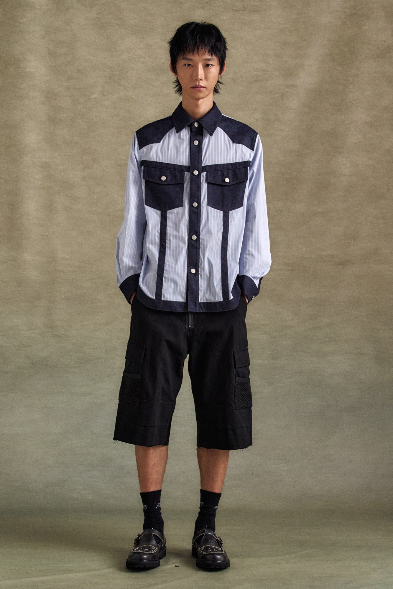 Andersson Bell - Depot Cotton Cargo Shorts (Black) product image 2 | TRAB K-Fashion Australia