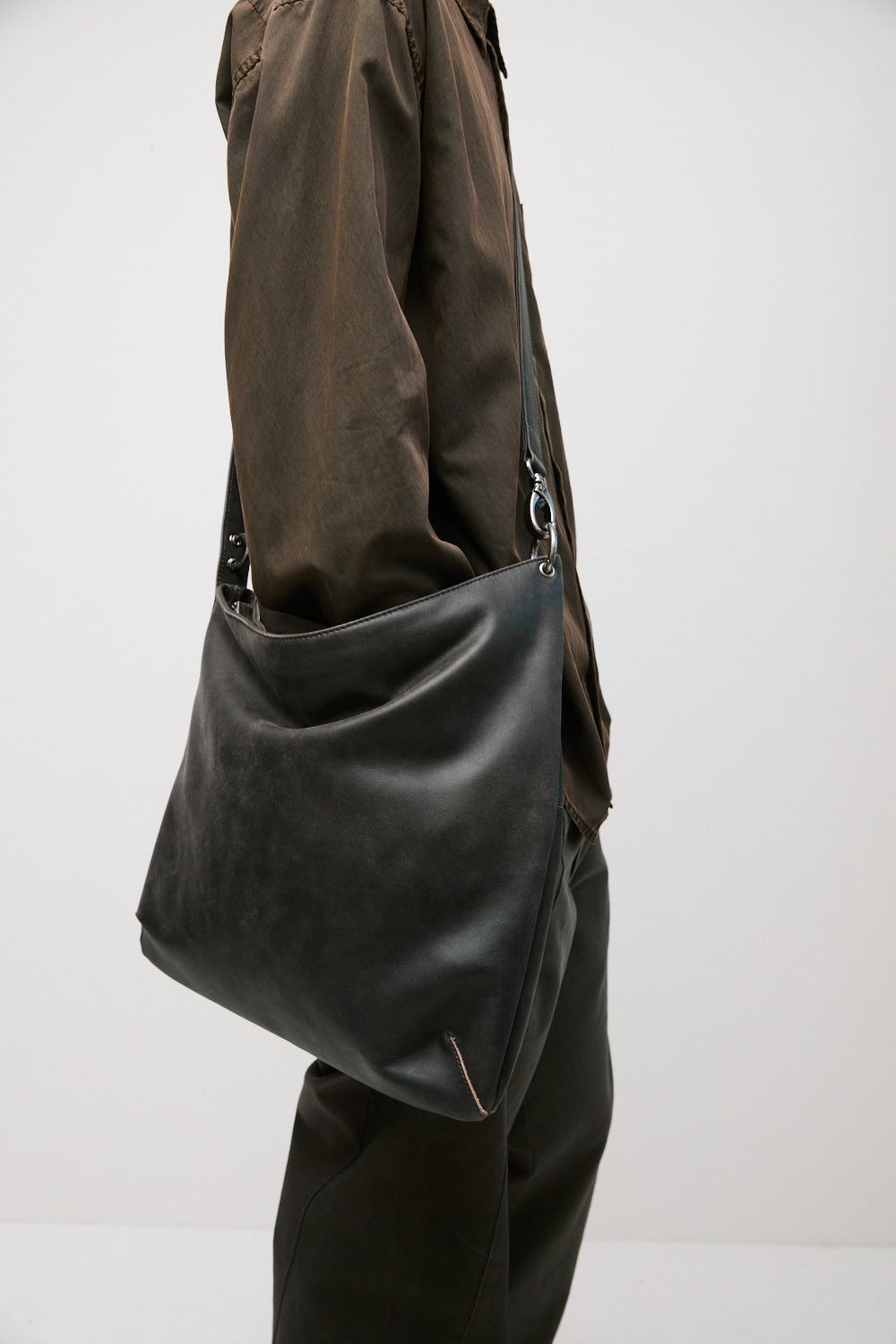 Hatchingroom - Archer Bag Cow Leather (Vintage Brown) product image 12 | TRAB K-Fashion Australia