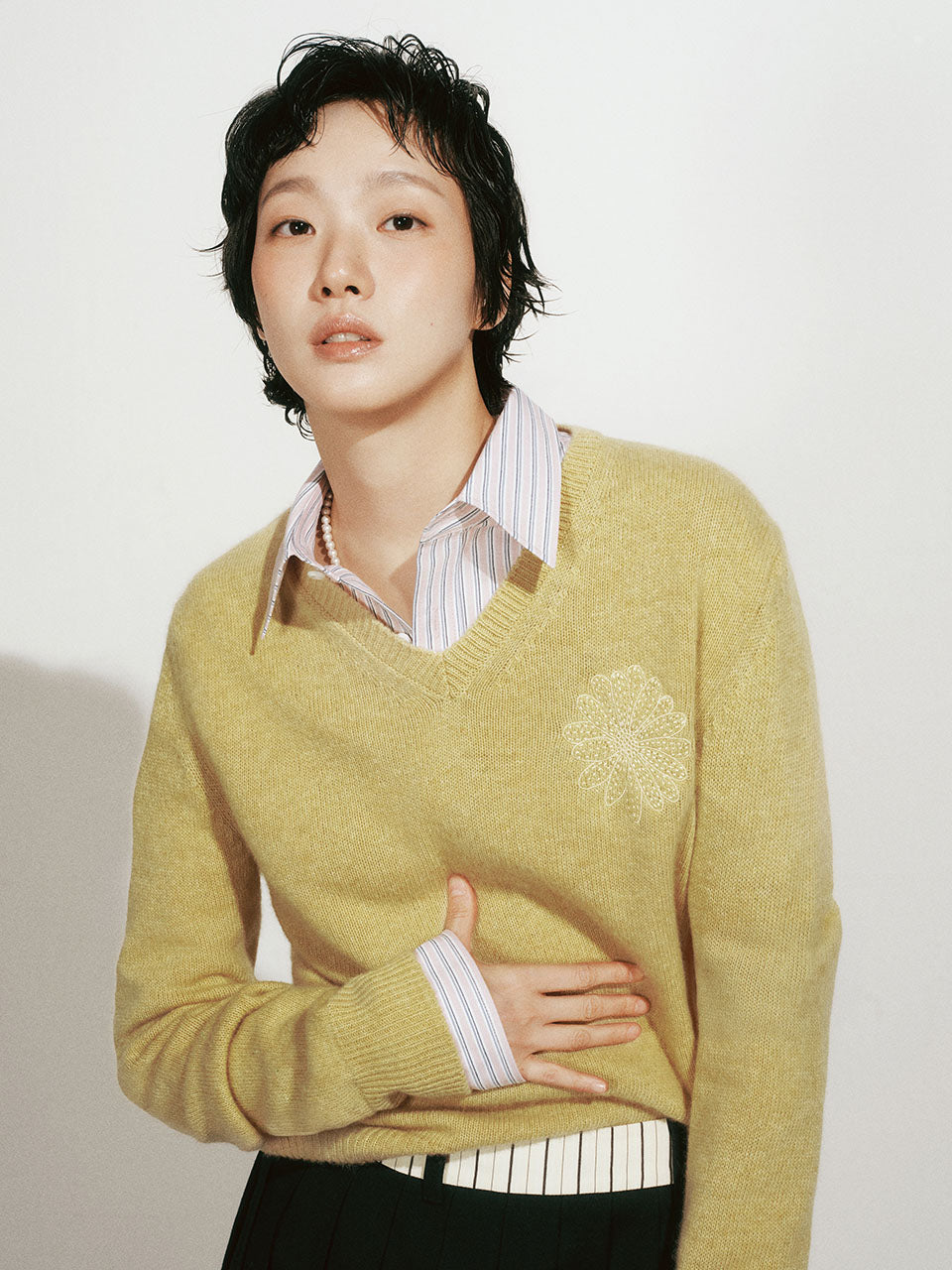 Mardi Mercredi - Raccoon Blended V Neck (Butter) product image 1 | TRAB K-Fashion Australia