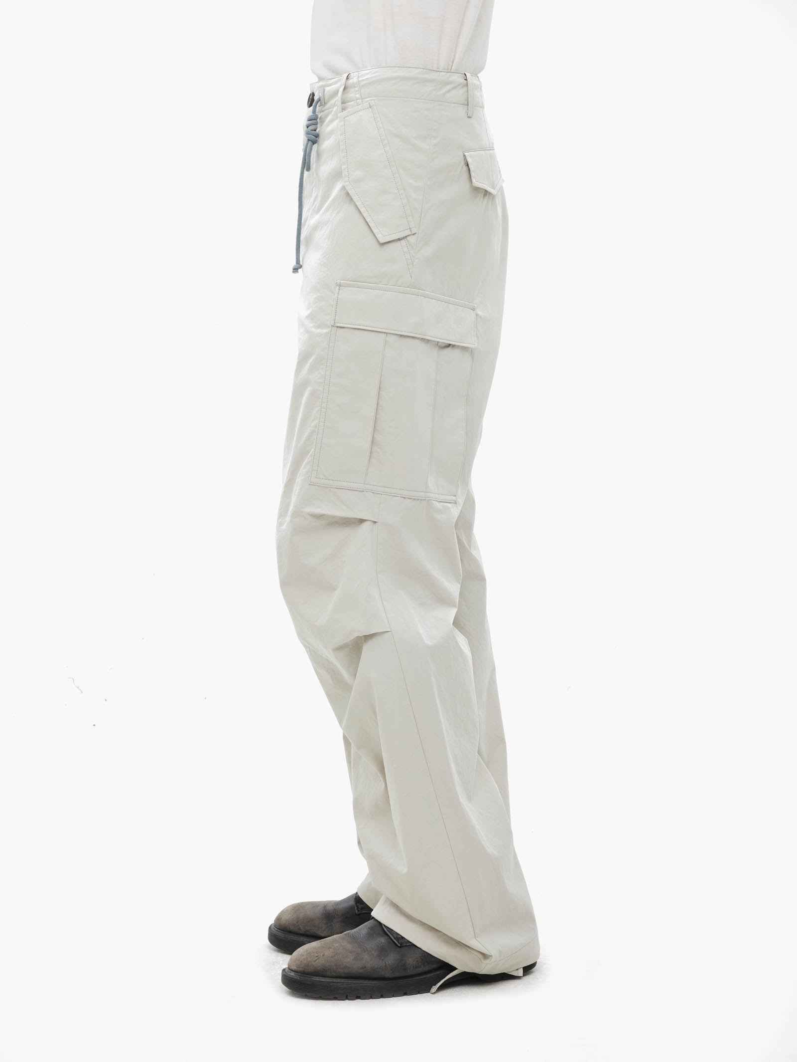 Jiyong Kim - Sun-Bleached Multi Pocket Pants (Light Grey) product image 4 | TRAB K-Fashion Australia