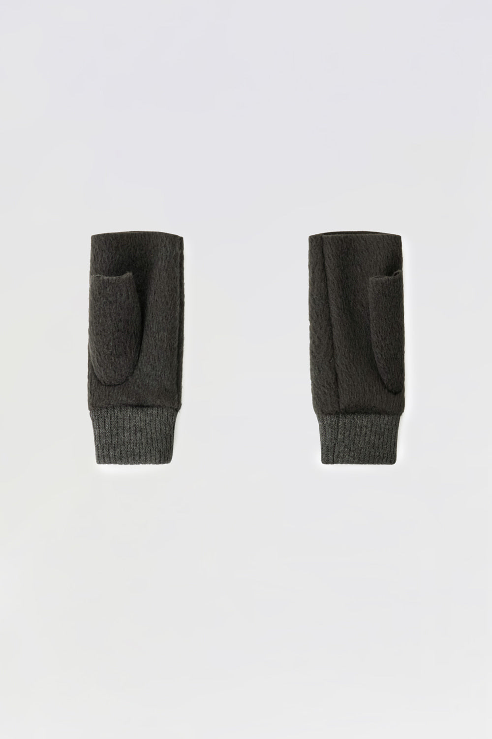 Hatchingroom - Hairy Gloves (Dark Khaki) product image 2 | TRAB K-Fashion Australia