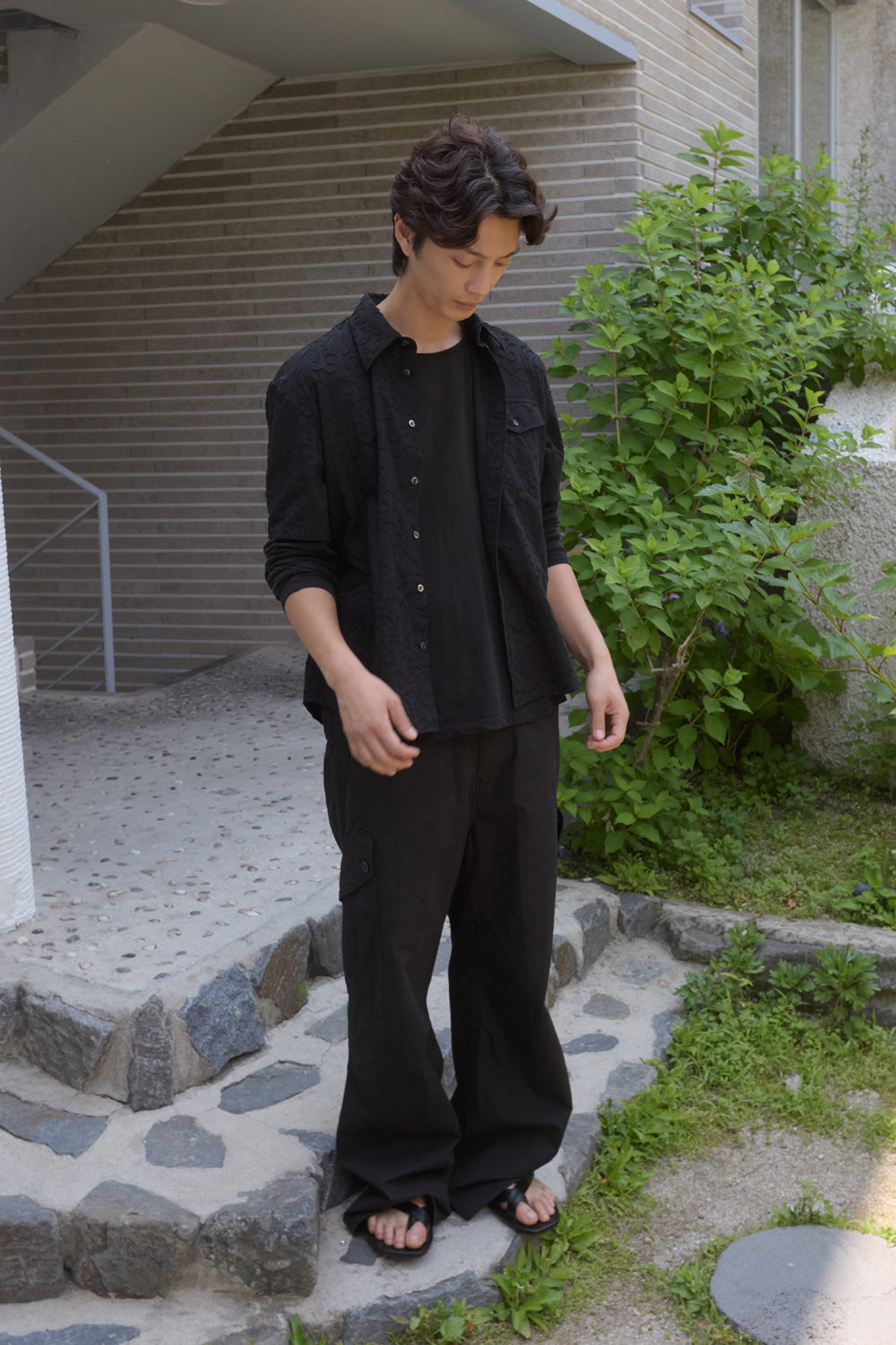 Hatchingroom - Arrow Shirt Jacquard Paisley (Black) product image 2 | TRAB K-Fashion Australia