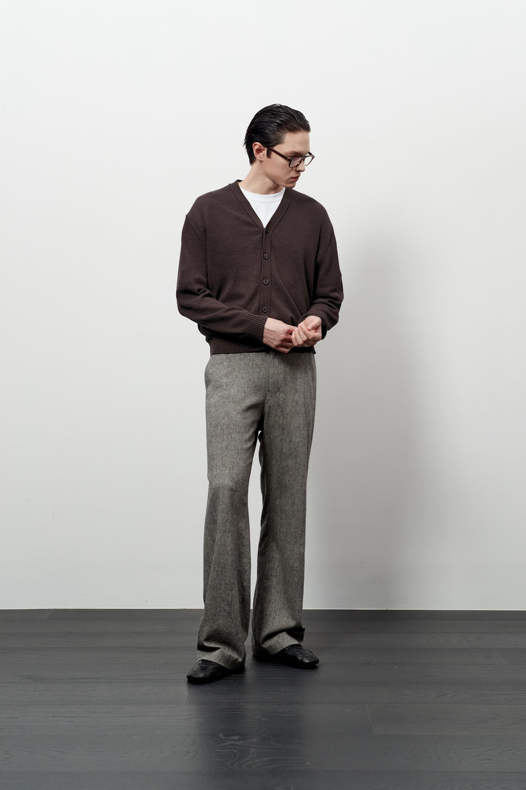 Stu - V- Neck Light Cardigan (Brown) product image 12 | TRAB K-Fashion Australia