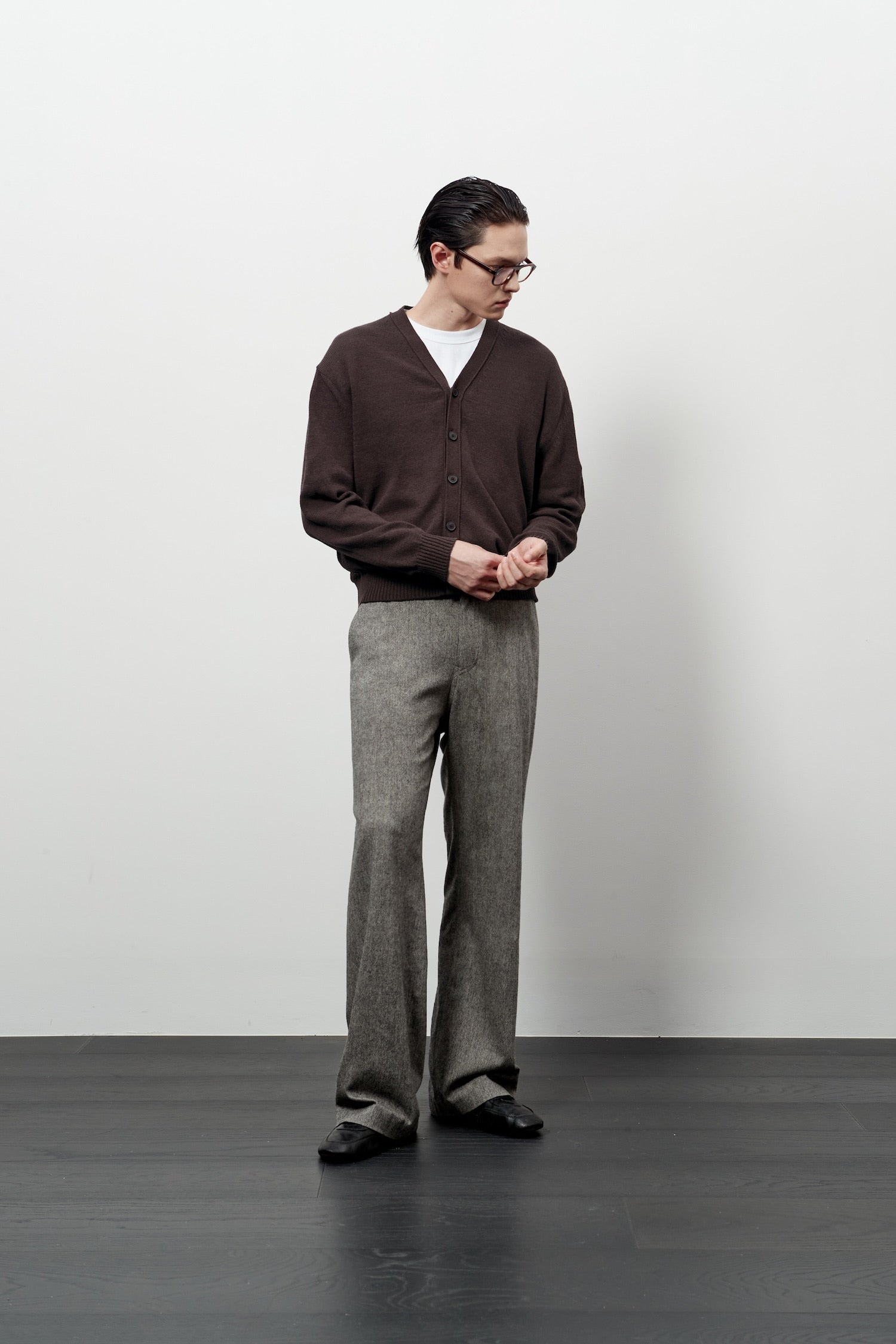 Stu - V- Neck Light Cardigan (Brown) product image 12 | TRAB K-Fashion Australia