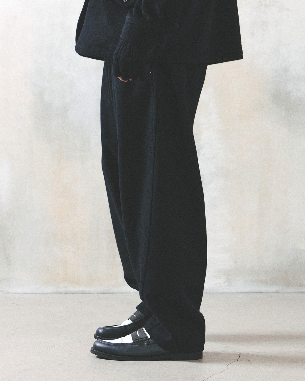 Eastlogue - Lounger Curved Easy Pants (D.navy Wool) product image 3 | TRAB K-Fashion Australia