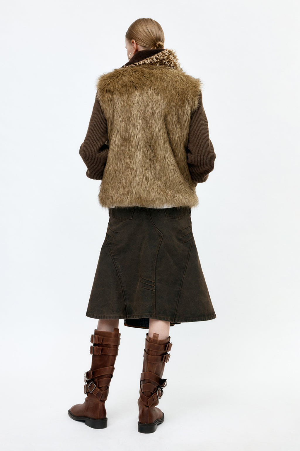 Andersson Bell - Unisex Curved Placket Reversible Faux-Fur Vest (Brown) product image 2 | TRAB K-Fashion Australia