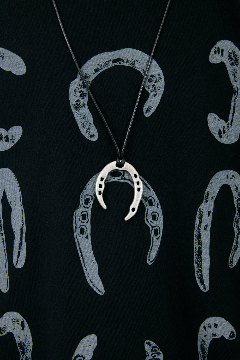 Hatchingroom - Oversized Horseshoe Necklace (OC) product image 10 | TRAB K-Fashion Australia