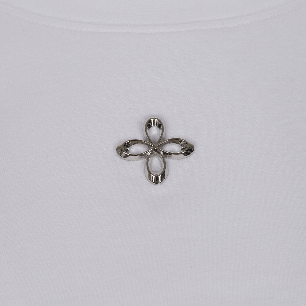 Surgery - Unbalance Metal Clover Logo Crop T-shirts (White) product image 5 | TRAB K-Fashion Australia