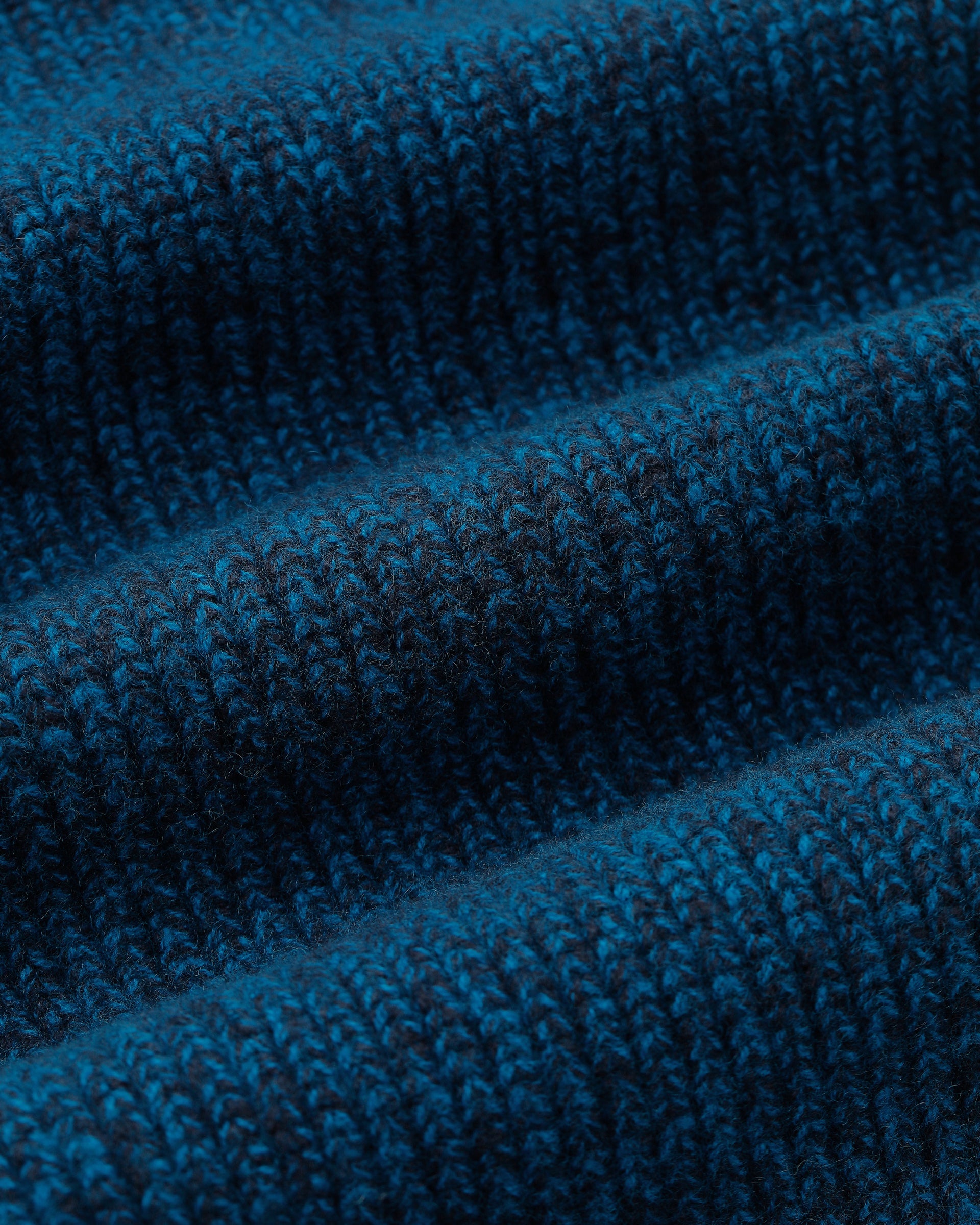 Khakis - Cove Knit Muffler (Coal Blue) product image 3 | TRAB K-Fashion Australia