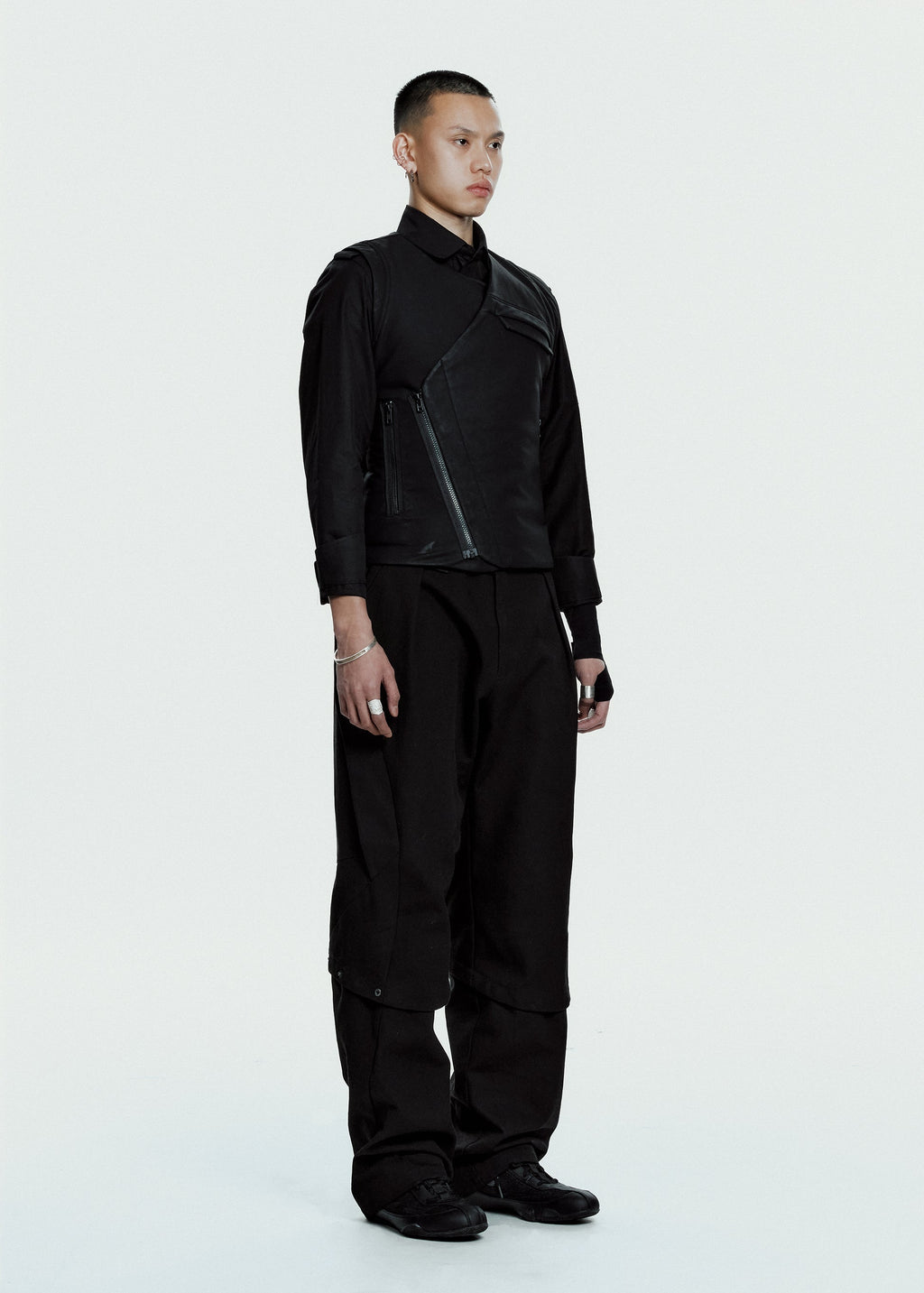 Hyein Seo - Convertible Cargo Pants (Black) product image 1 | TRAB K-Fashion Australia